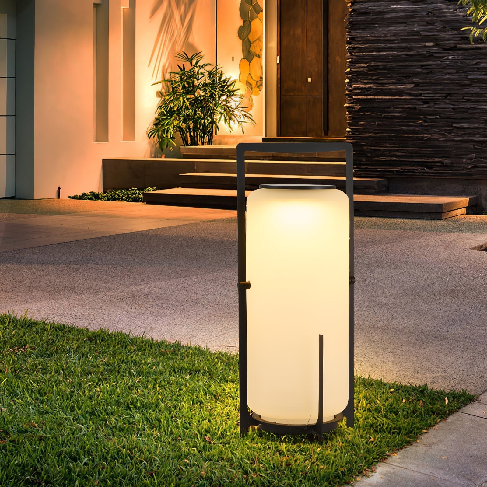 Twilight Lantern Solar Outdoor Table Lamp - Blowlighting