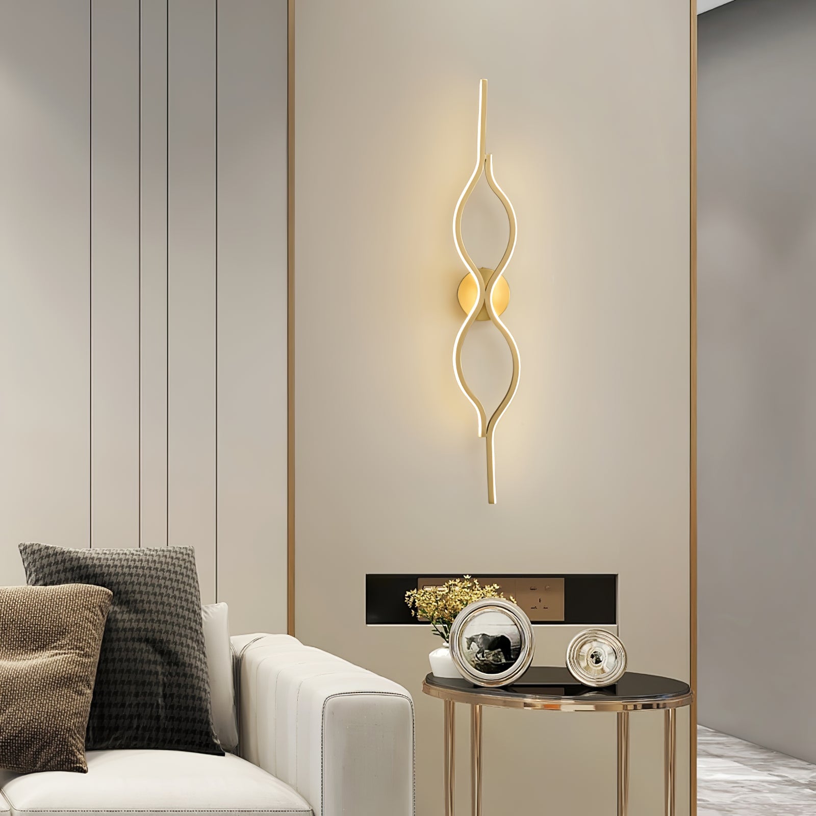 Twist Brass Wall Light - Blowlighting
