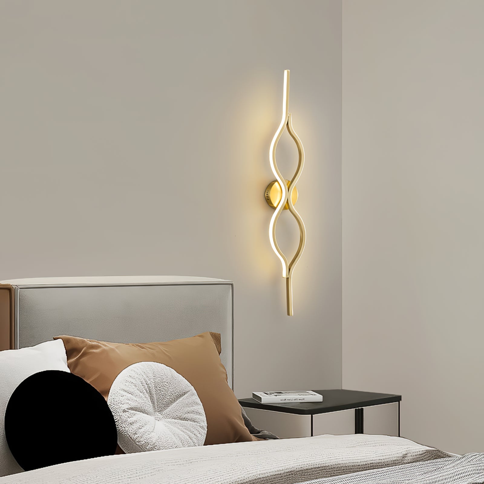Twist Brass Wall Light - Blowlighting
