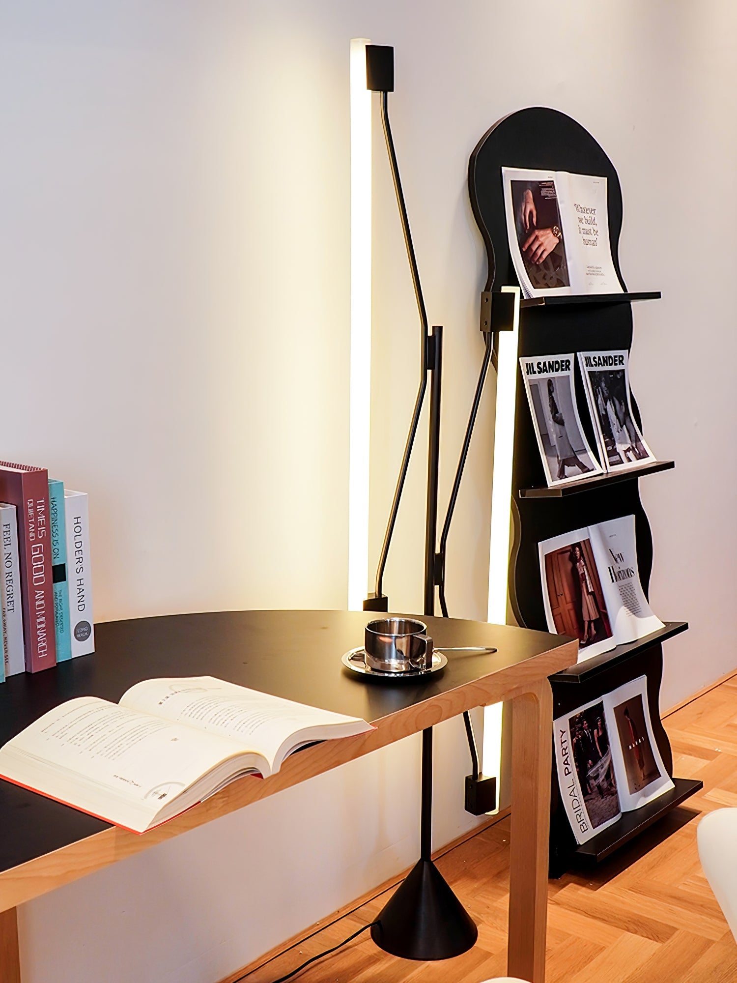 Two Tubes Floor Lamp - Blowlighting