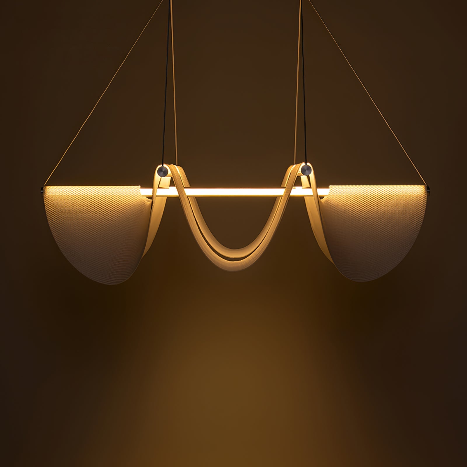 Vaelora Ribbon Pendant Lamp - Blowlighting