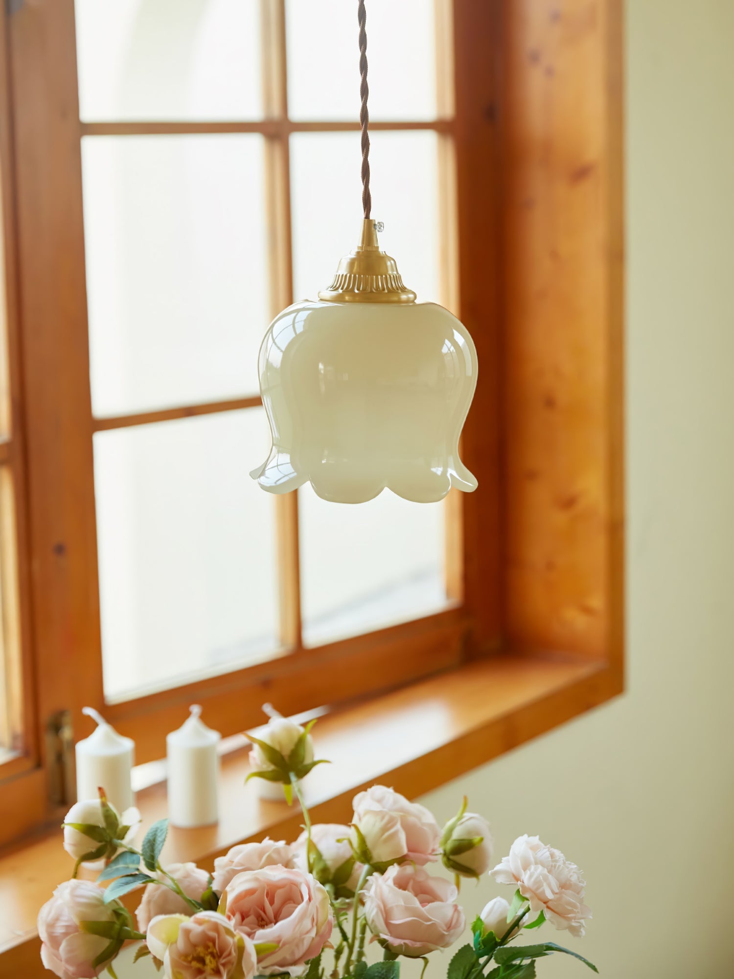 Valley Flower Pendant Lamp - Blowlighting