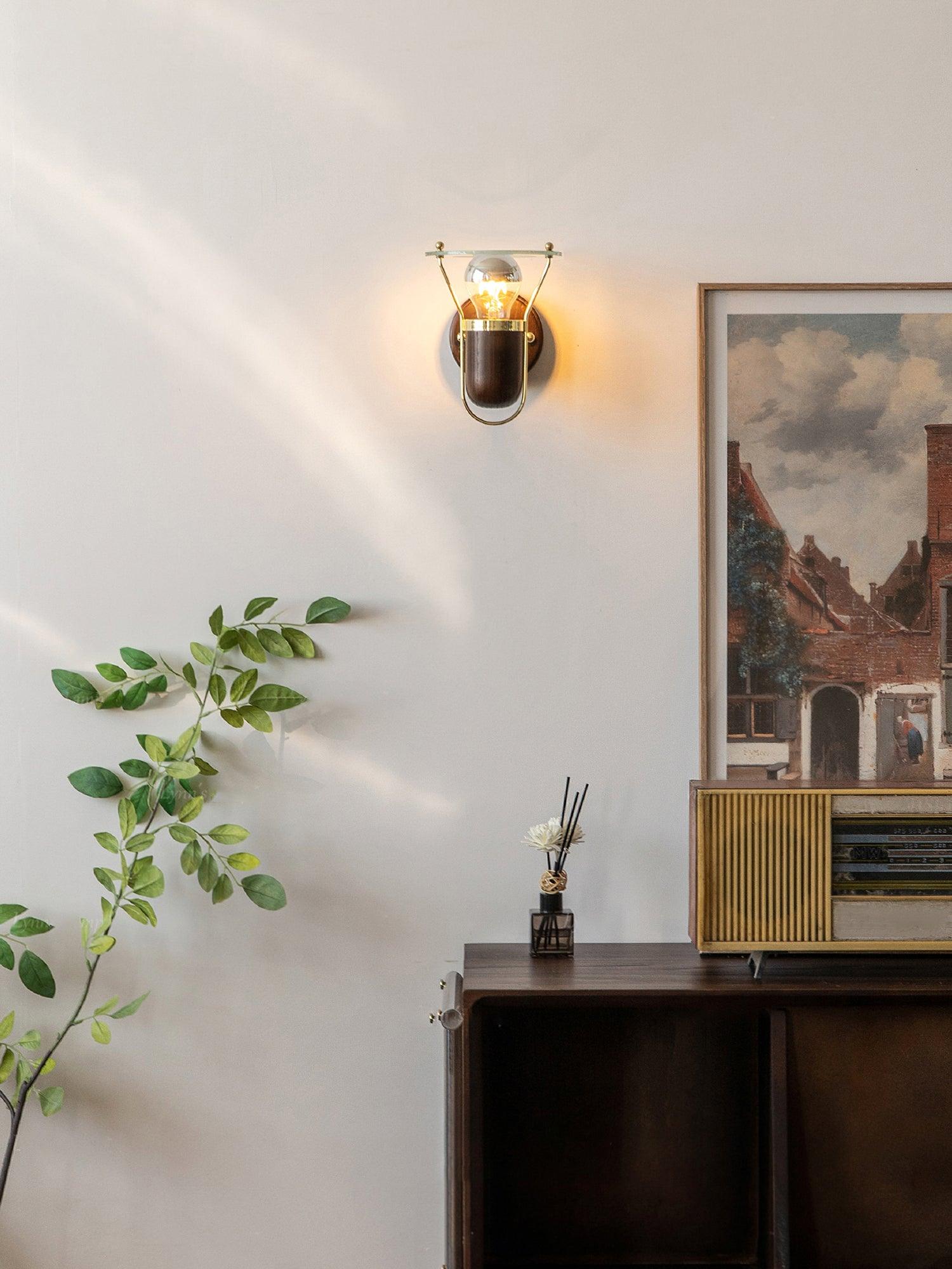 Vaughan Wall Light - Blowlighting