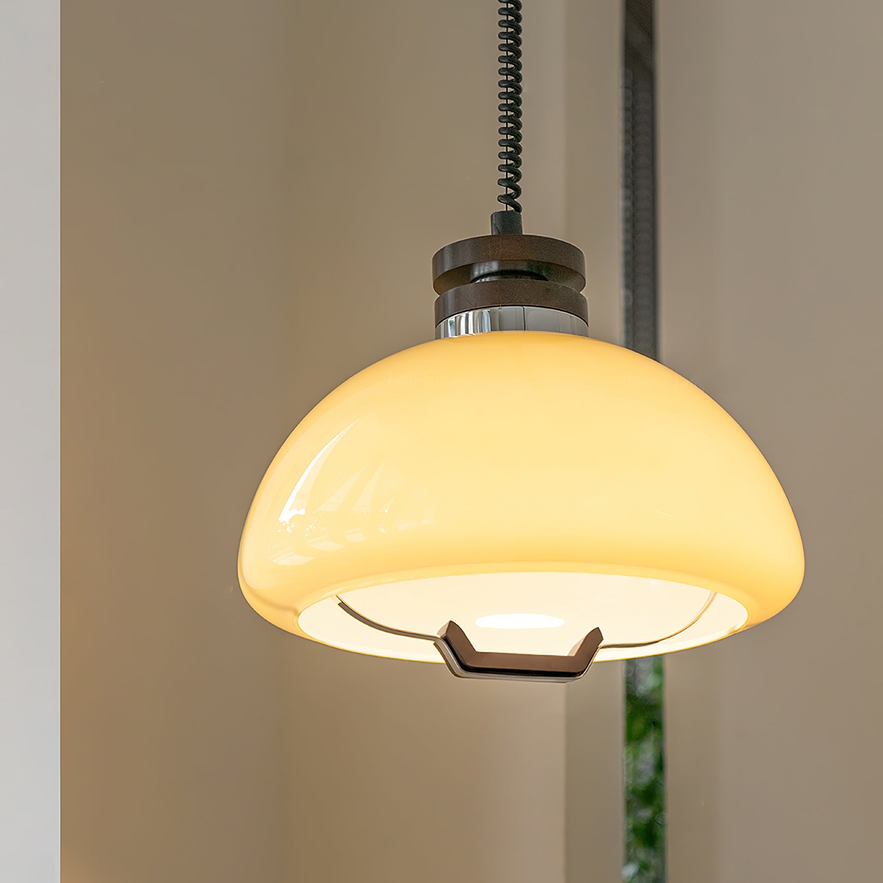 Vela Pudding Pendant Light - Blowlighting