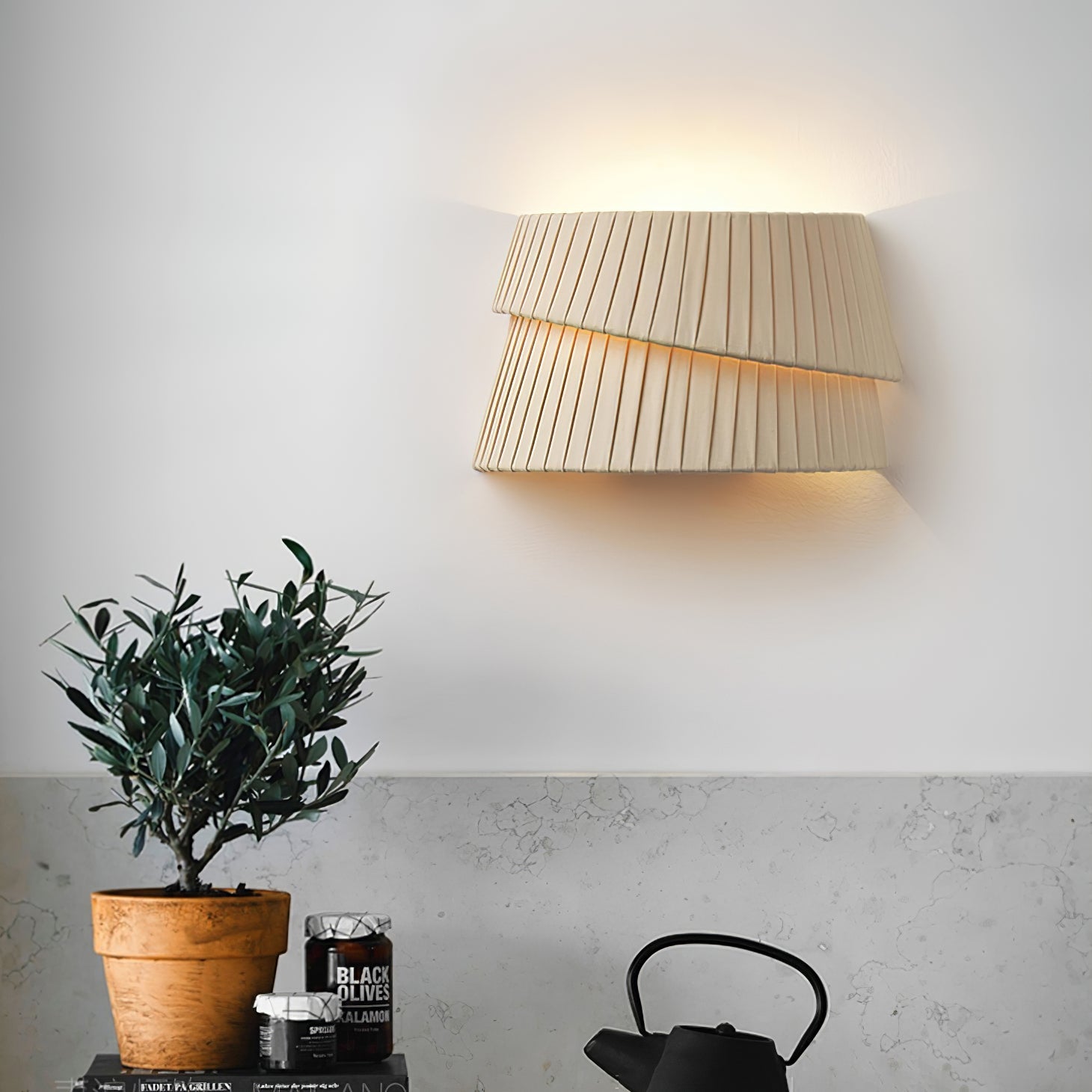Vela Twist Wall Lamp - Blowlighting