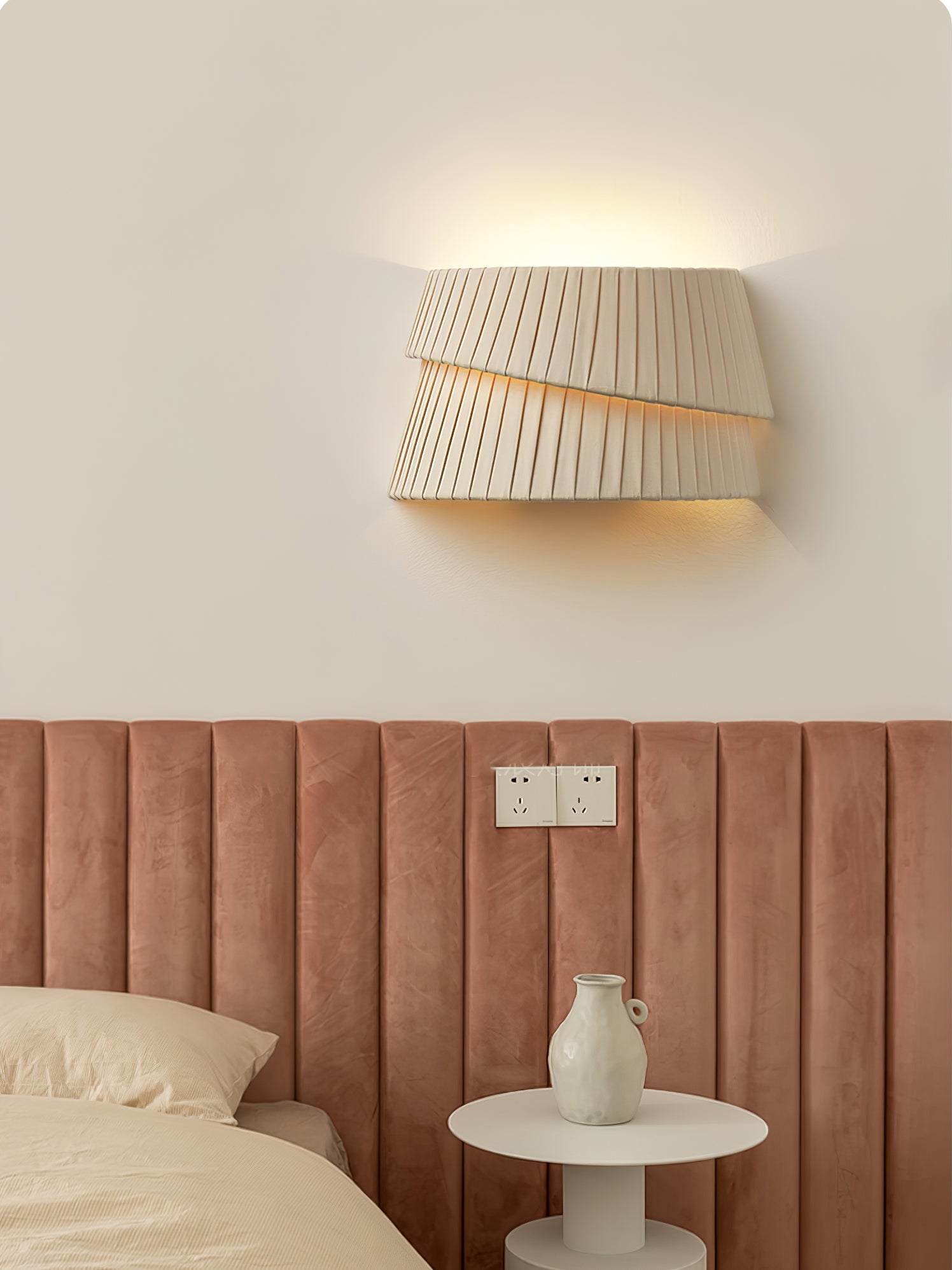 Vela Twist Wall Lamp - Blowlighting
