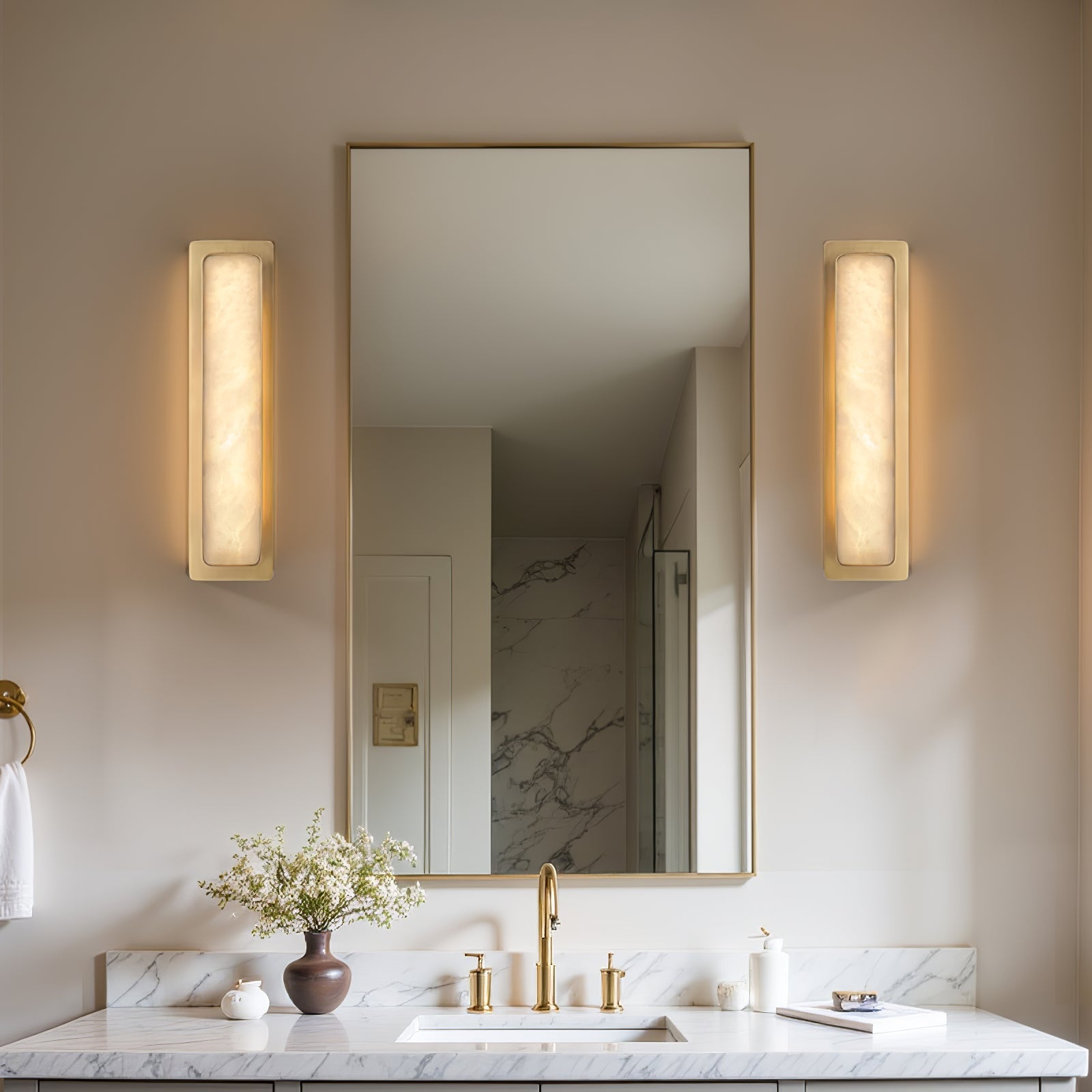 Ollore Linear Alabaster Wall Light - Blowlighting