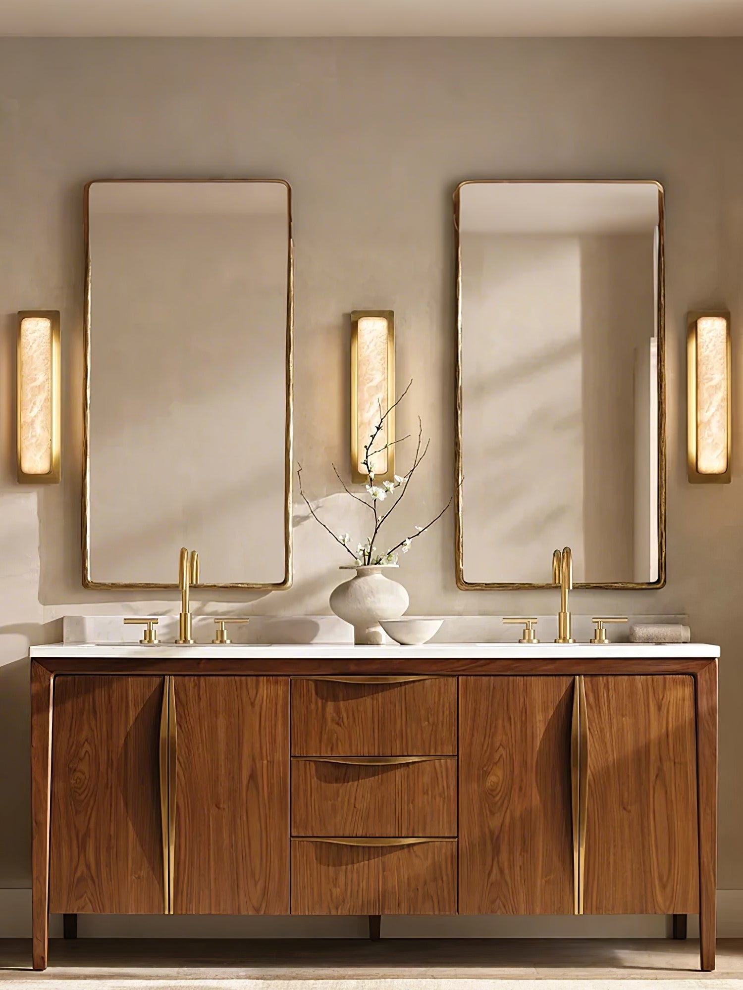 Ollore Linear Alabaster Wall Light - Blowlighting