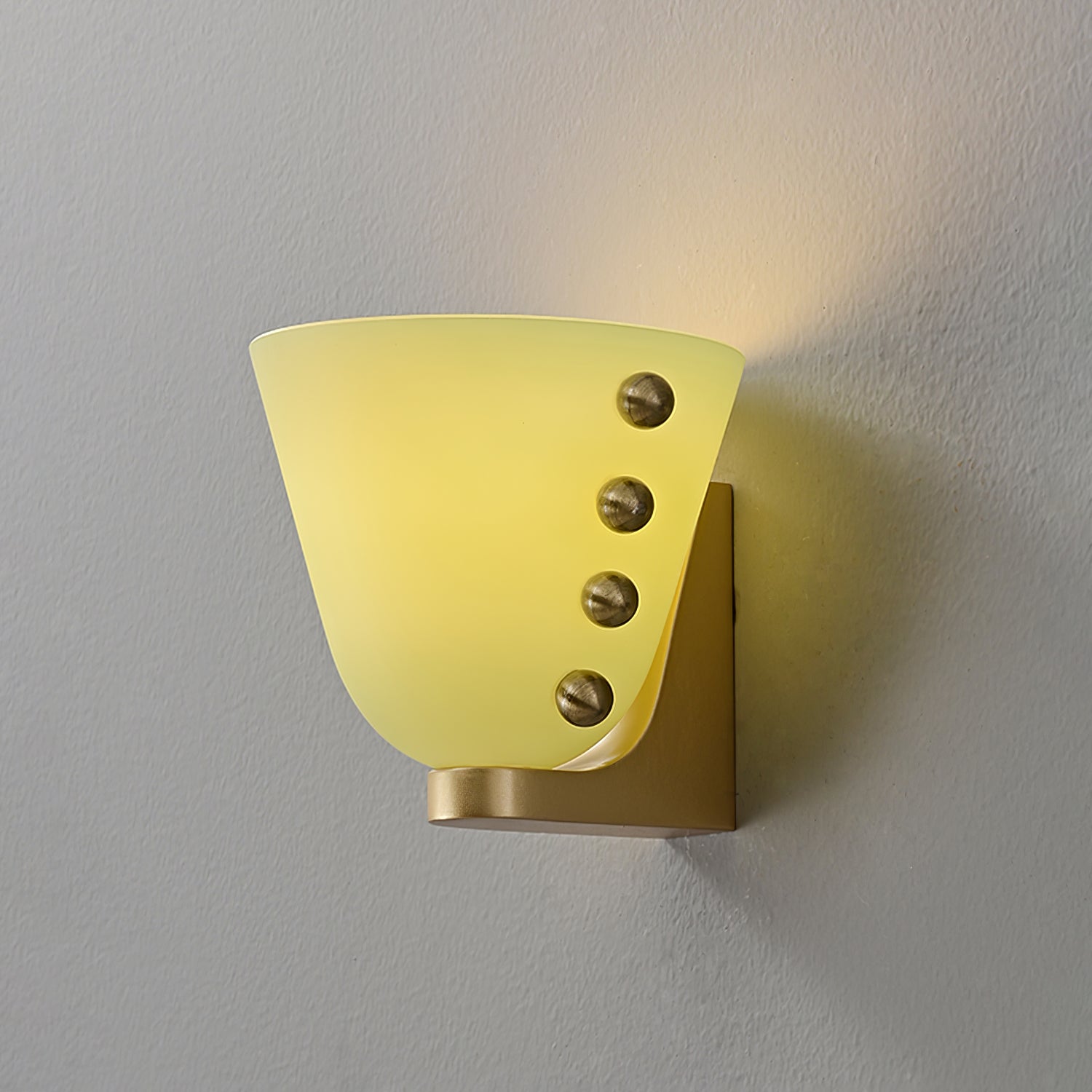 Velora Wall Sconce - Blowlighting