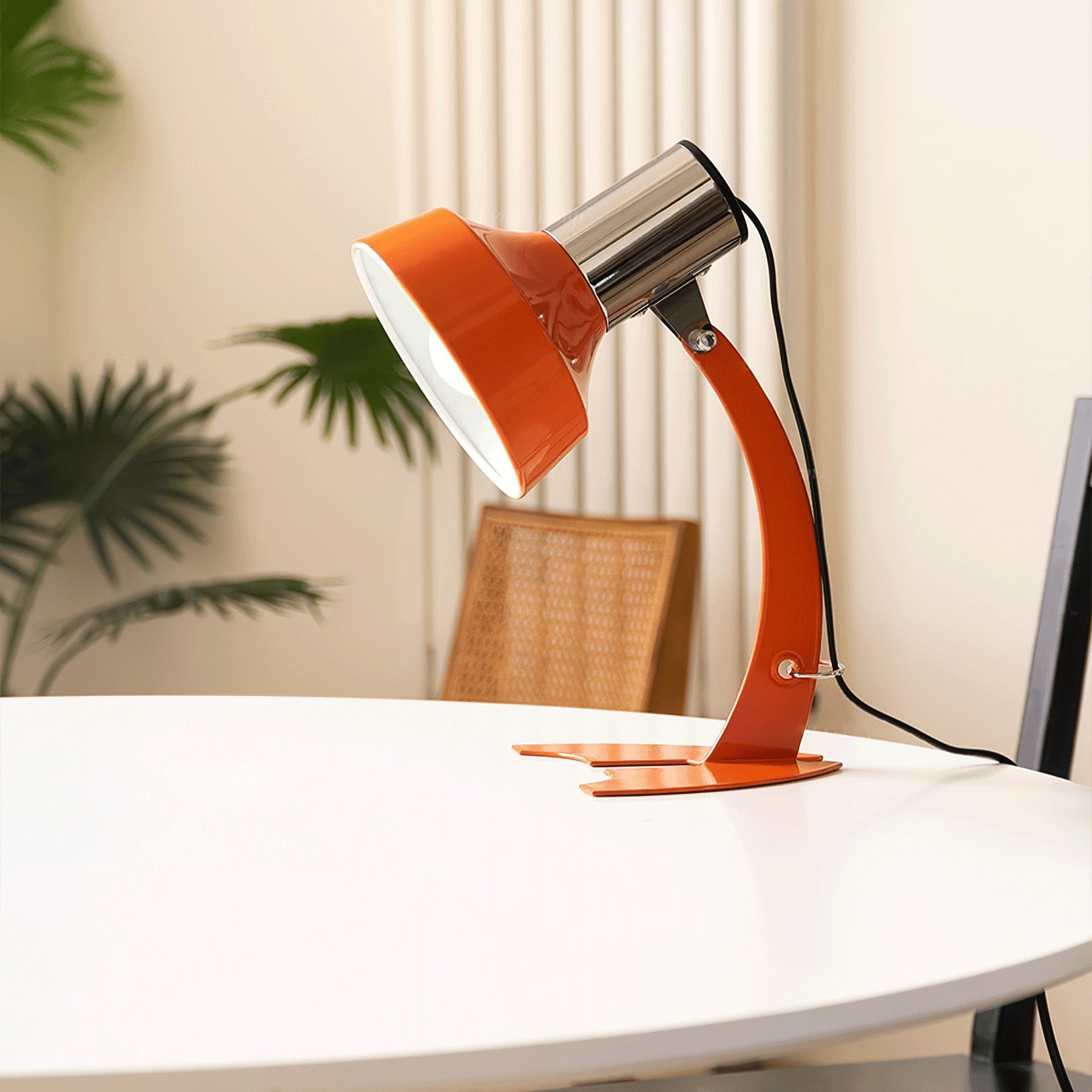 Fish Tail Arch Table Lamp - Blowlighting