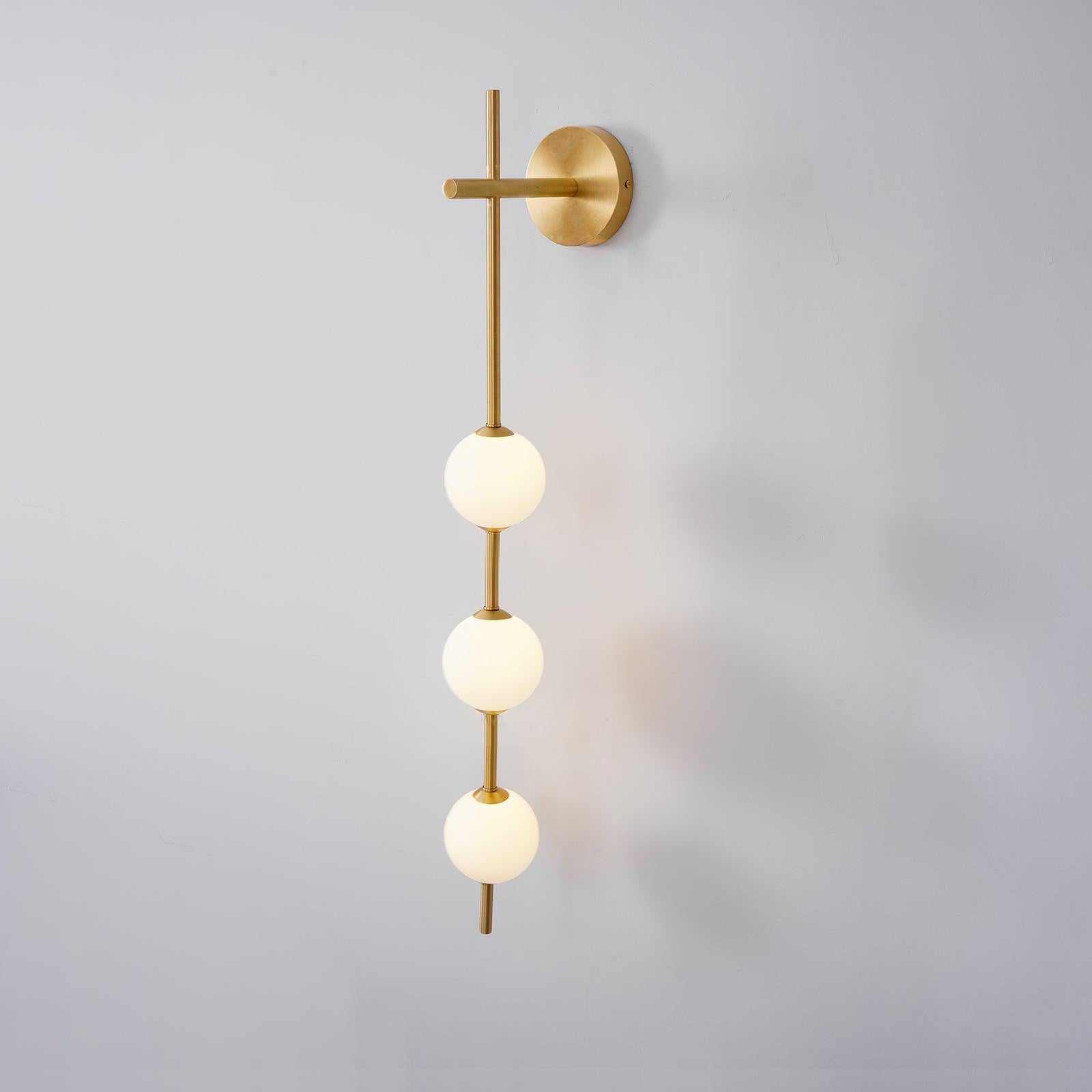 Vertical Globe Wall Lamp - Blowlighting