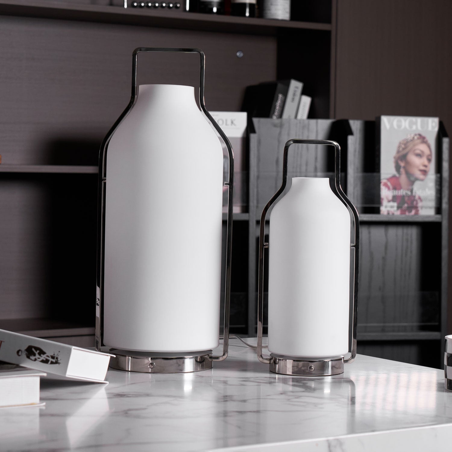 Vintara Lantern Table Lamp - Blowlighting