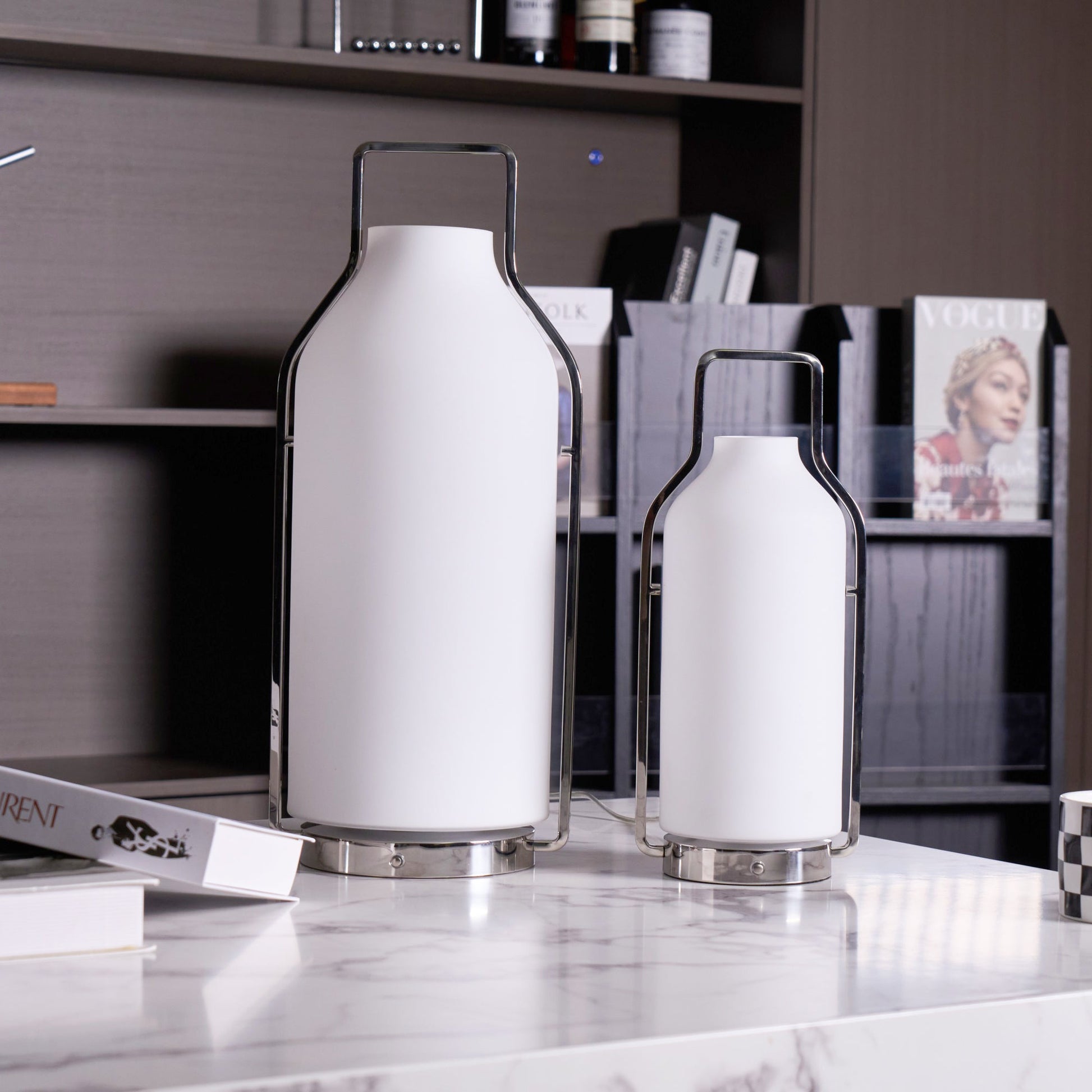 Vintara Lantern Table Lamp - Blowlighting