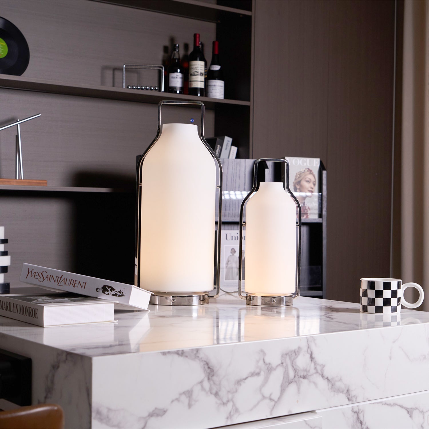 Vintara Lantern Table Lamp - Blowlighting