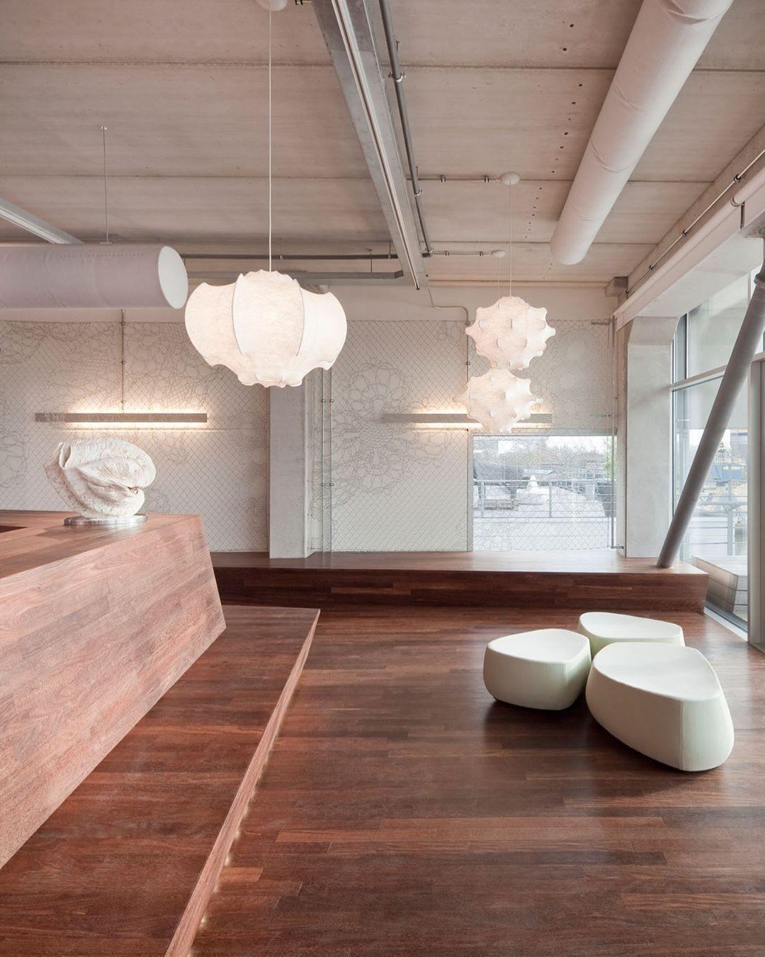 Veil Cocoon Pendant Lamp - Blowlighting