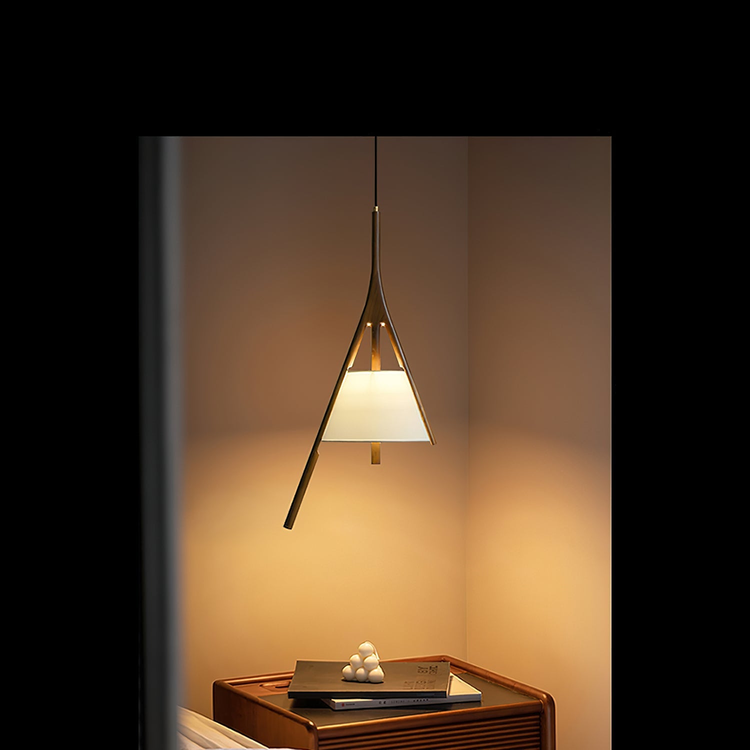 Zovenarae Triangular Wood Pendant Light - Blowlighting