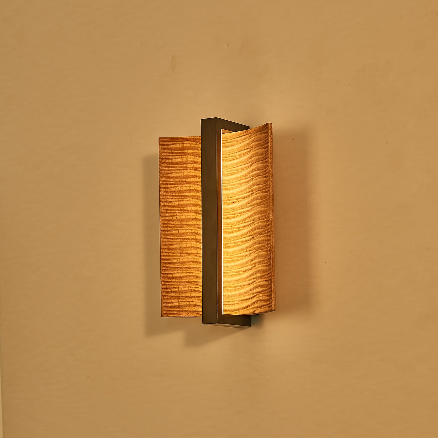 Whisperwood Wall Light - Blowlighting