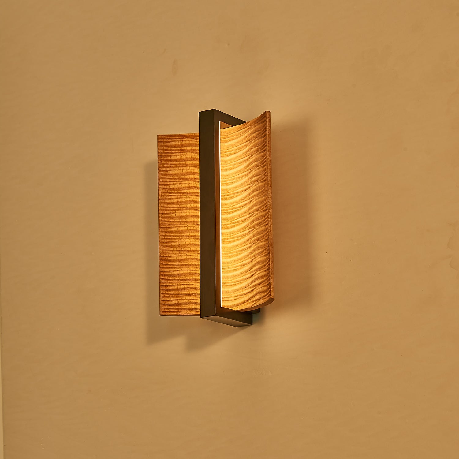 Whisperwood Wall Light - Blowlighting
