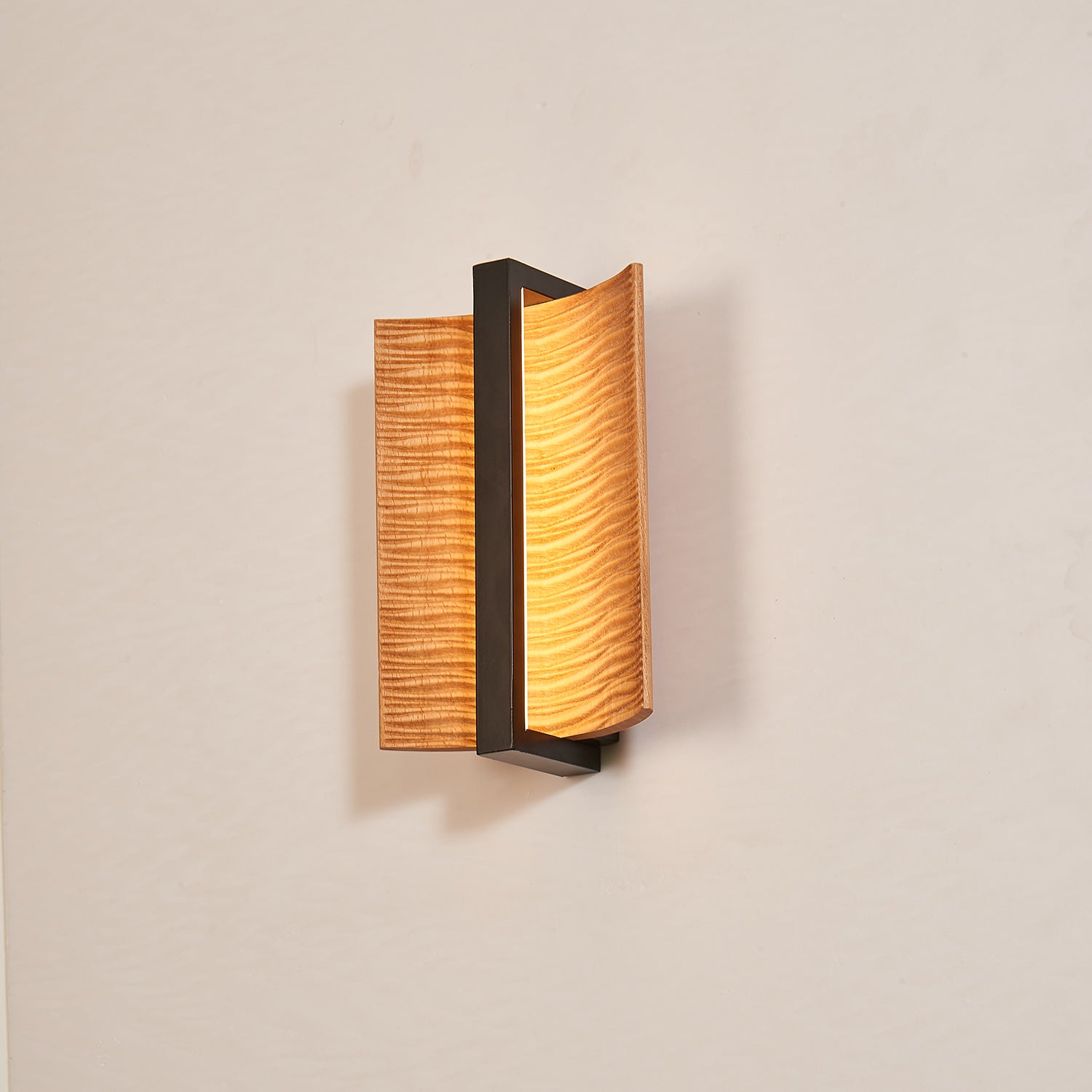Whisperwood Wall Light - Blowlighting