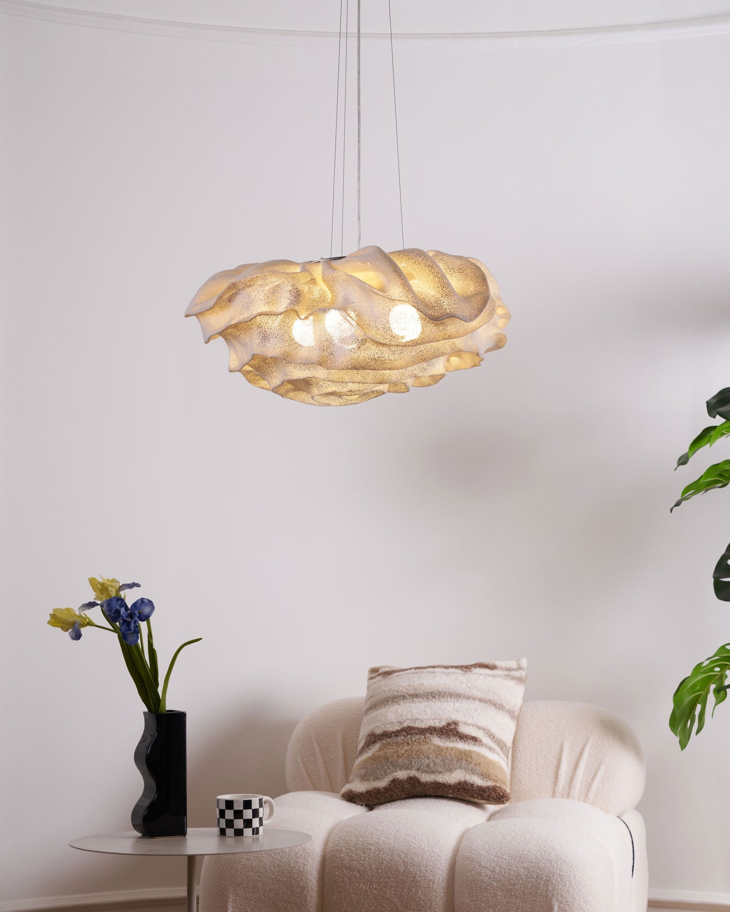 Opulent Cloud Pendant Light - Blowlighting