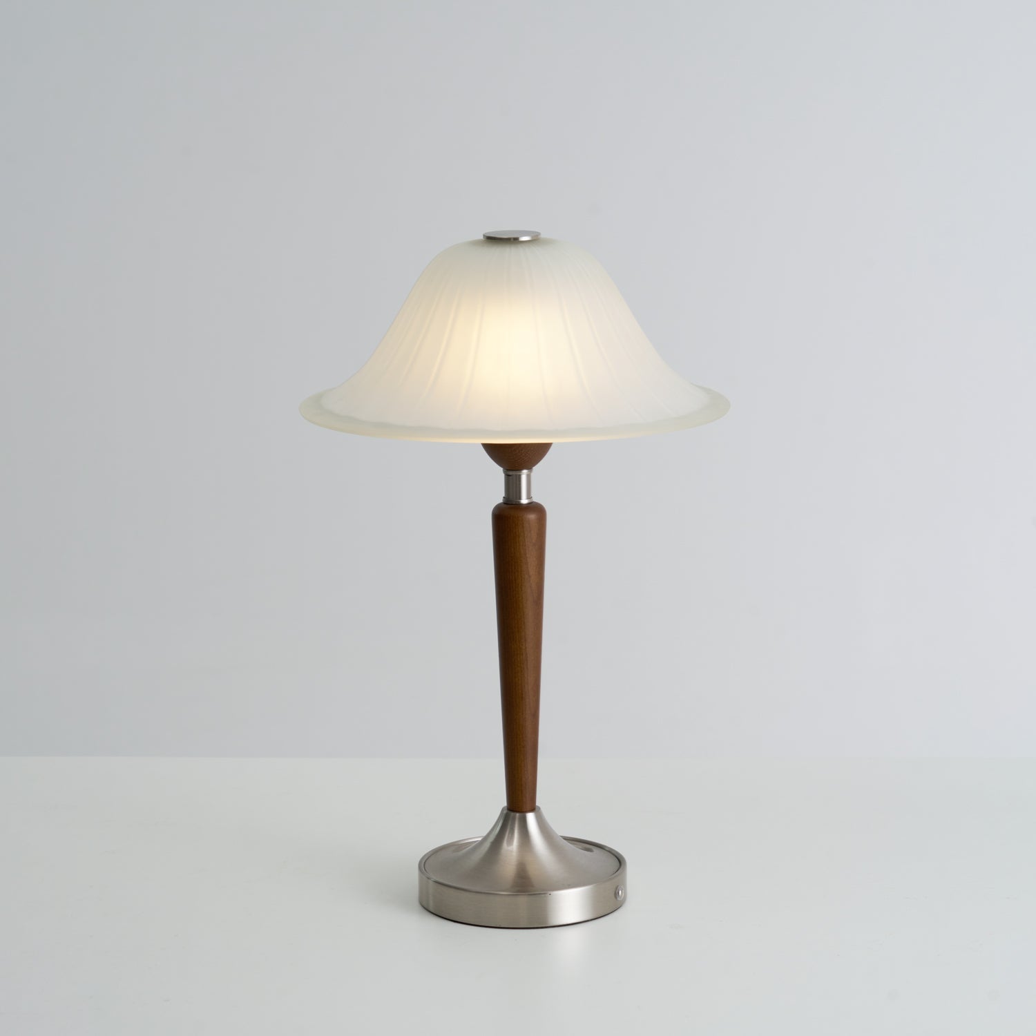 Winston Vintage Table Lamp - Blowlighting
