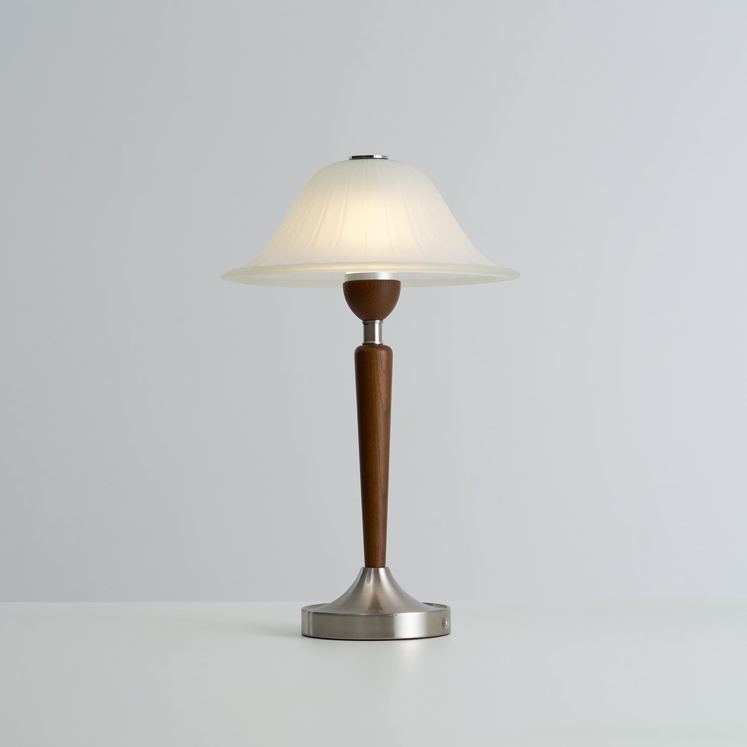 Winston Vintage Table Lamp - Blowlighting