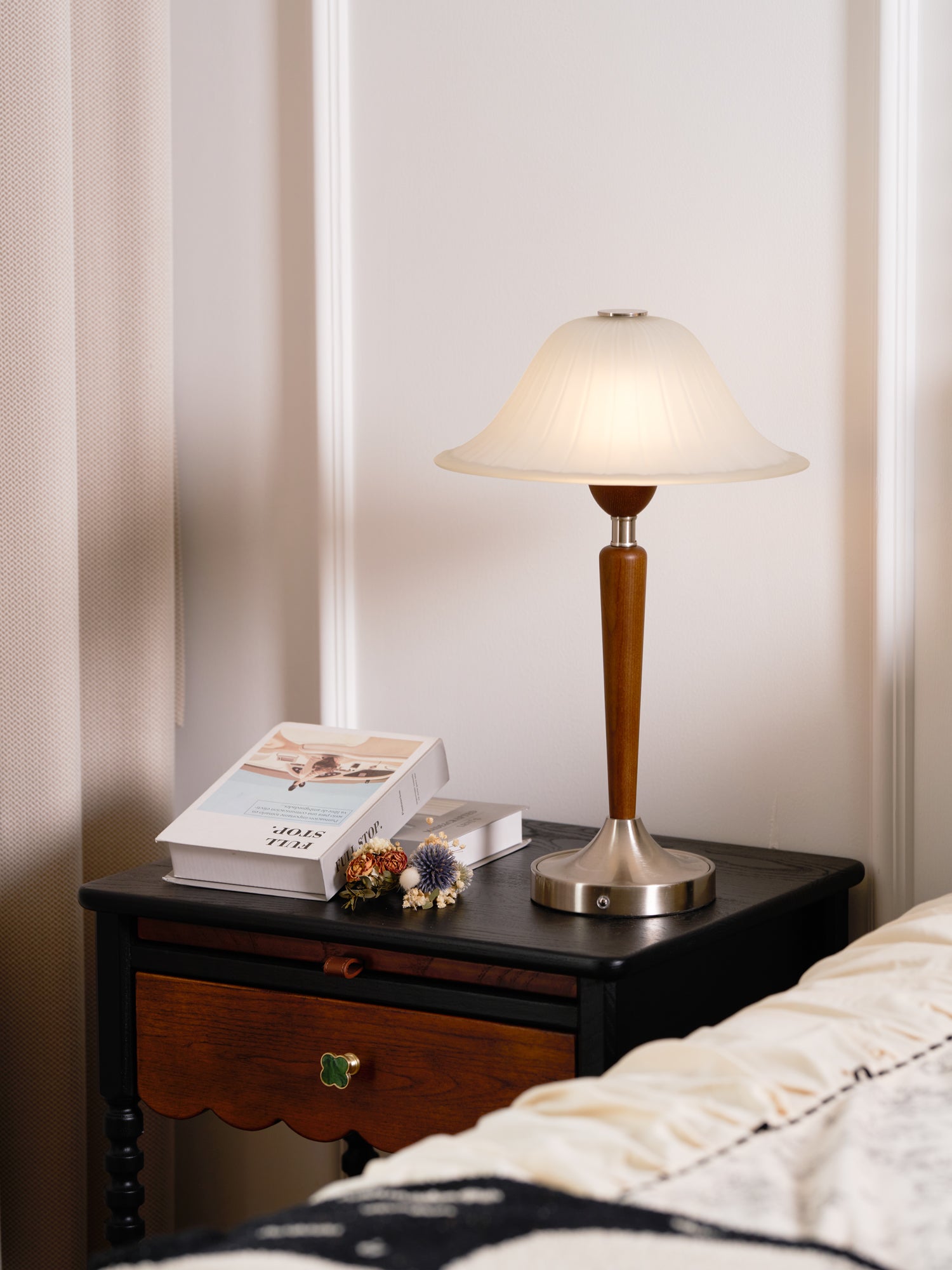 Winston Vintage Table Lamp - Blowlighting