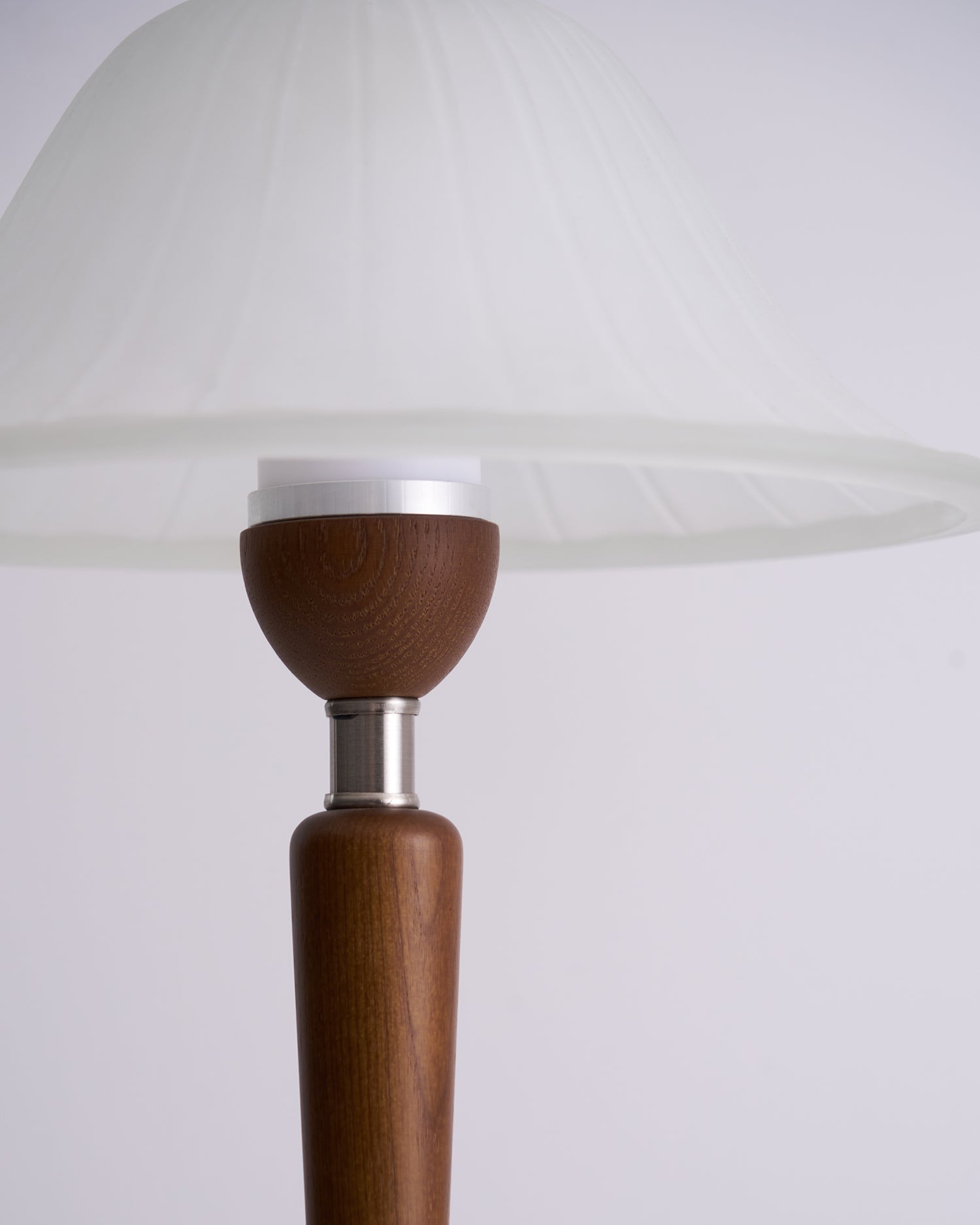 Winston Vintage Table Lamp - Blowlighting