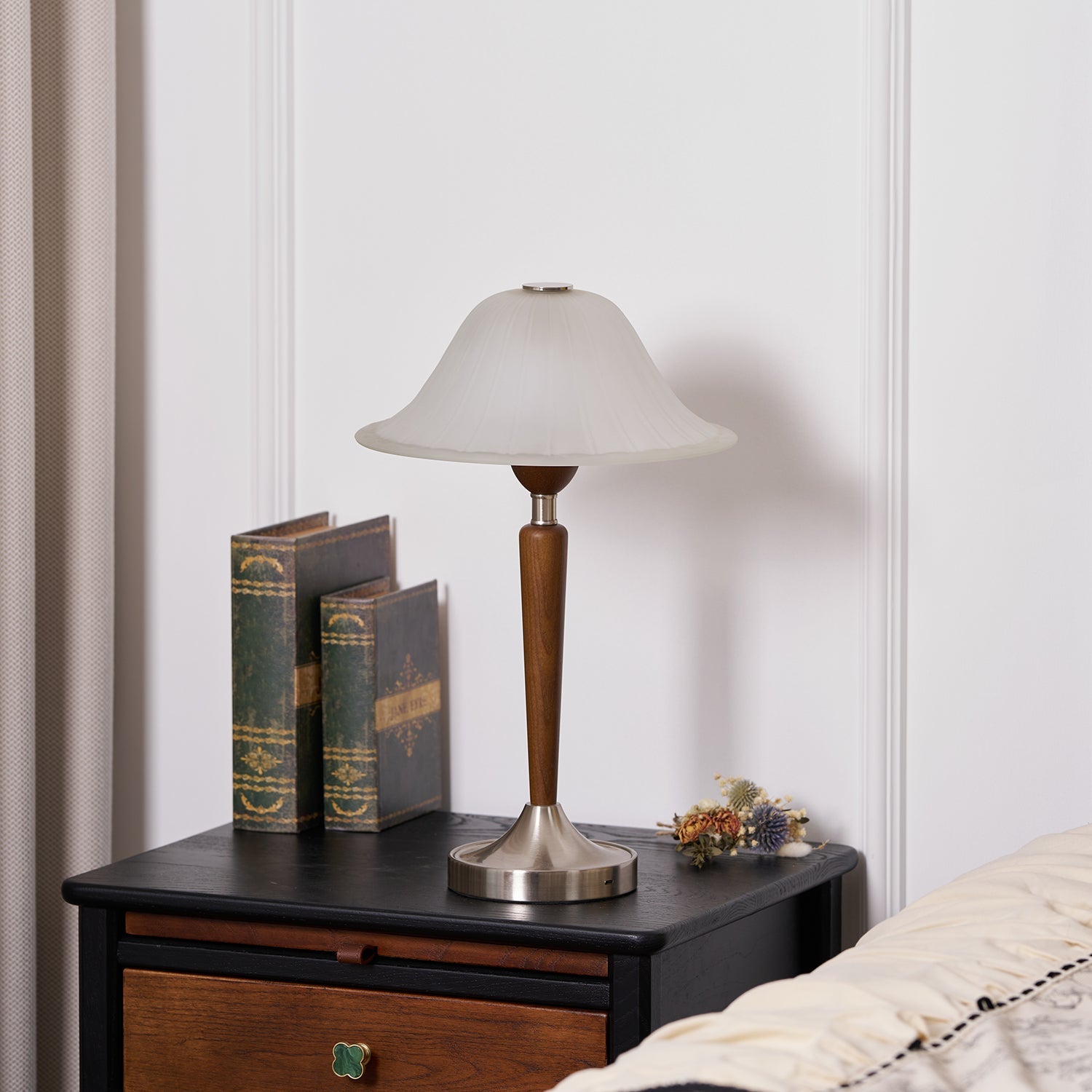 Winston Vintage Table Lamp - Blowlighting