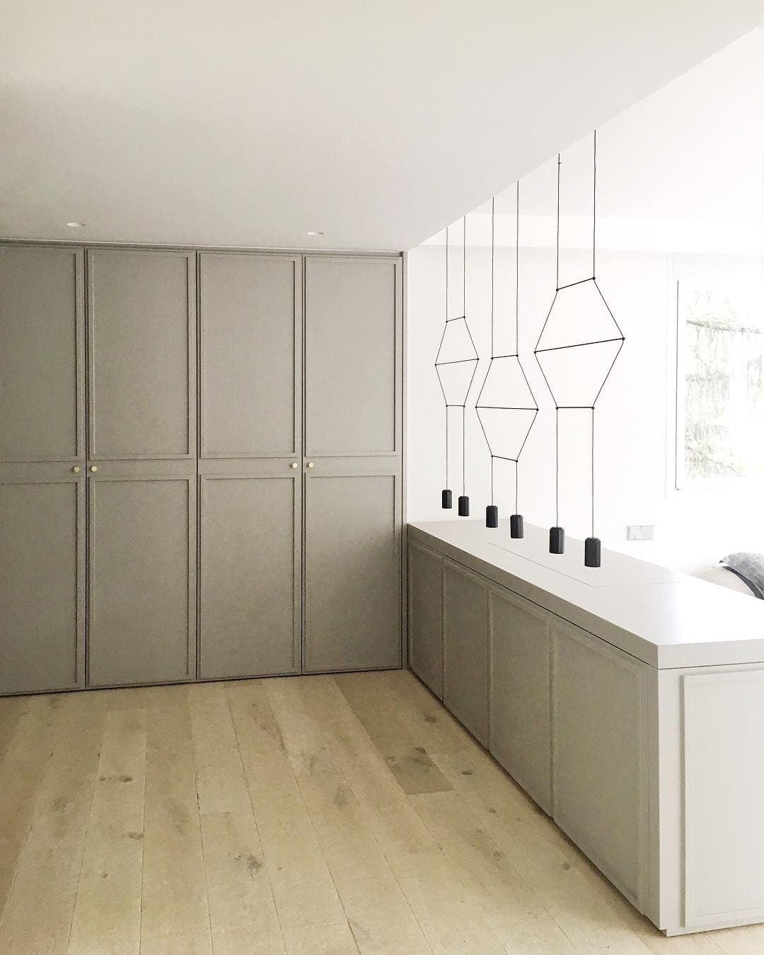 Line Art Pendant Light - Blowlighting