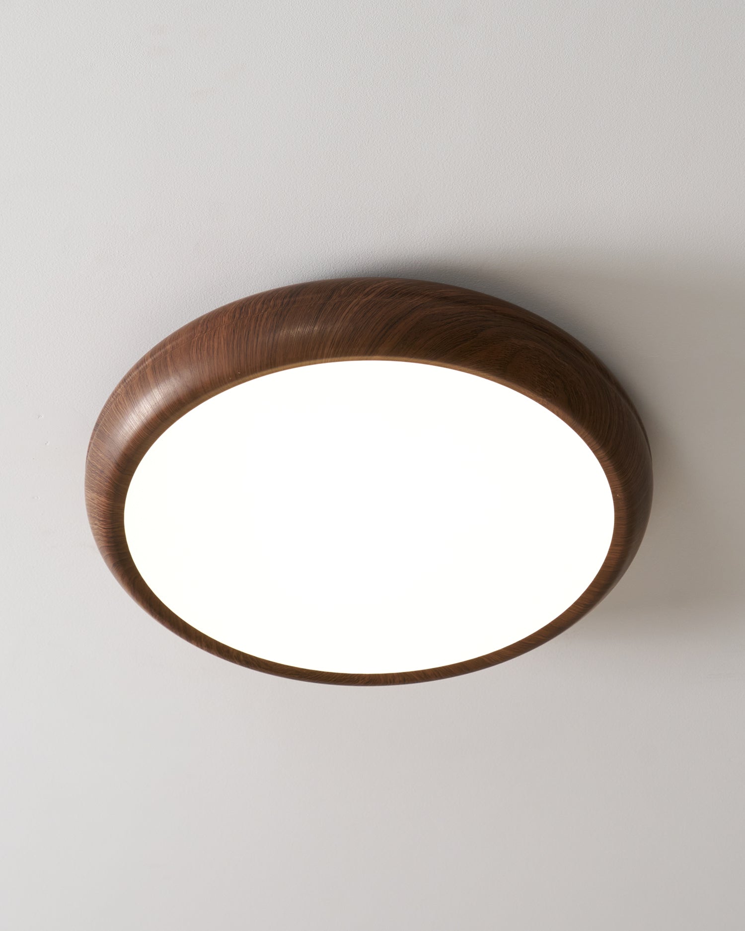 Wood Grain Round Ceiling Lamp - Blowlighting