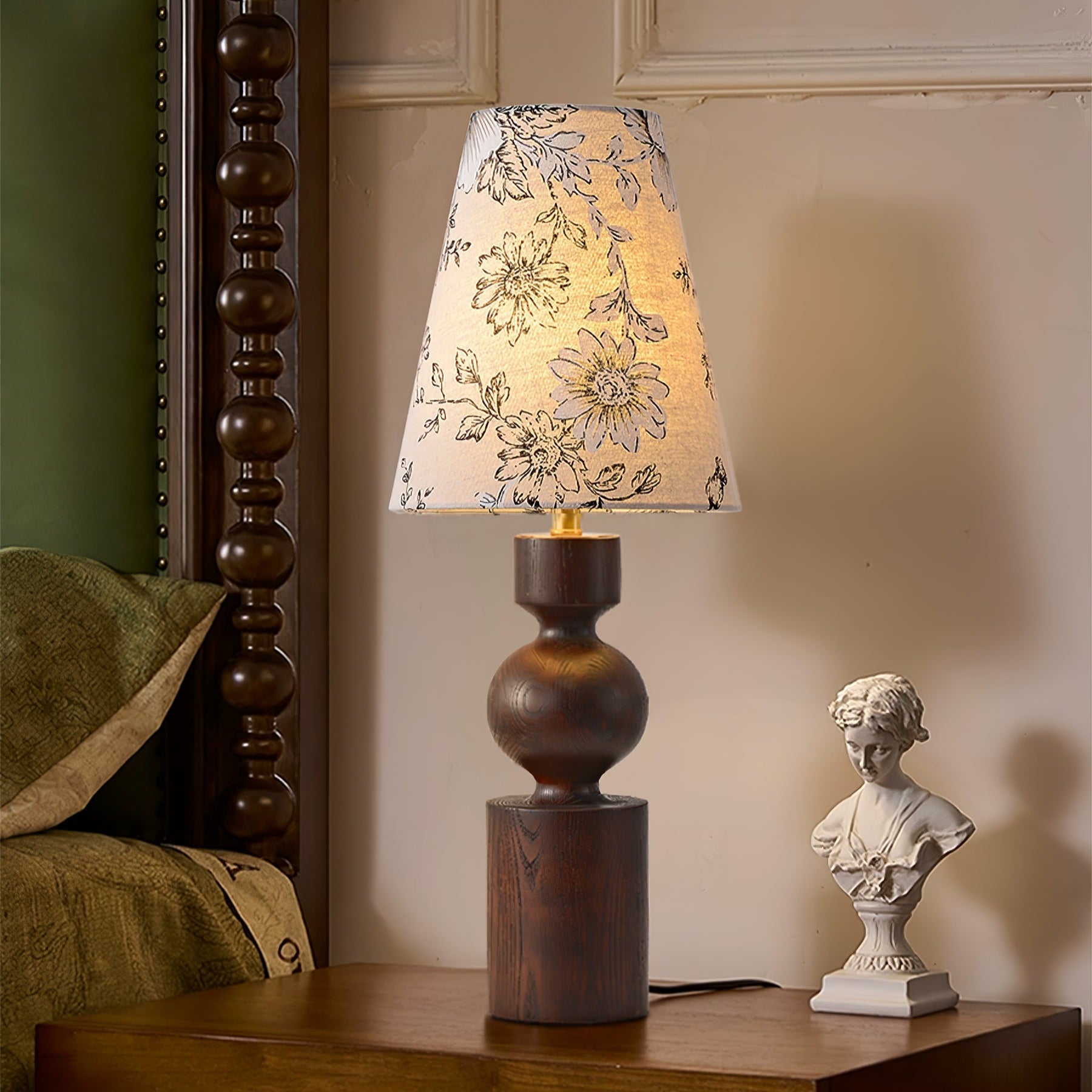 Wooden Flower Pattern Table Lamp - Blowlighting