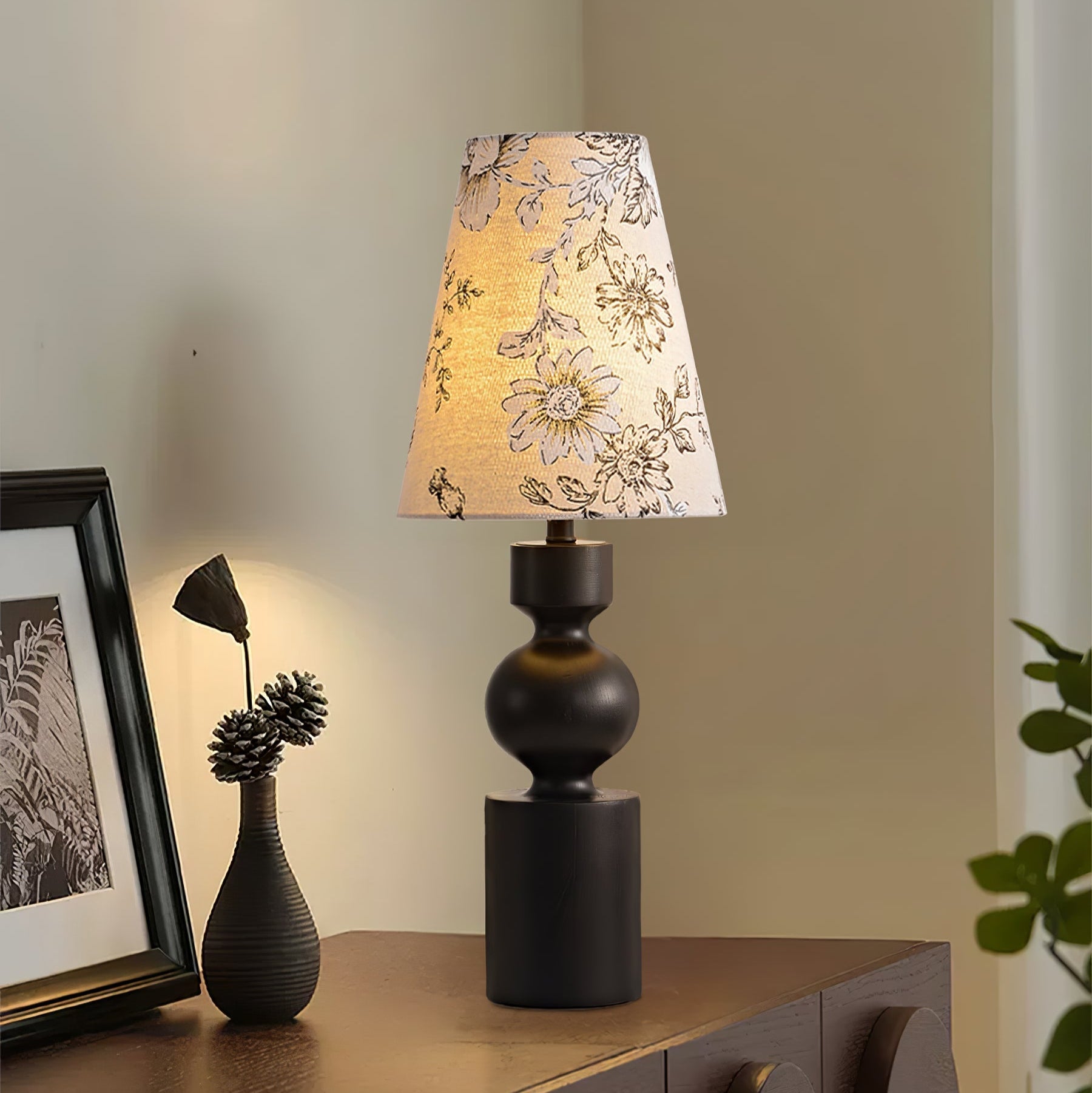 Wooden Flower Pattern Table Lamp - Blowlighting