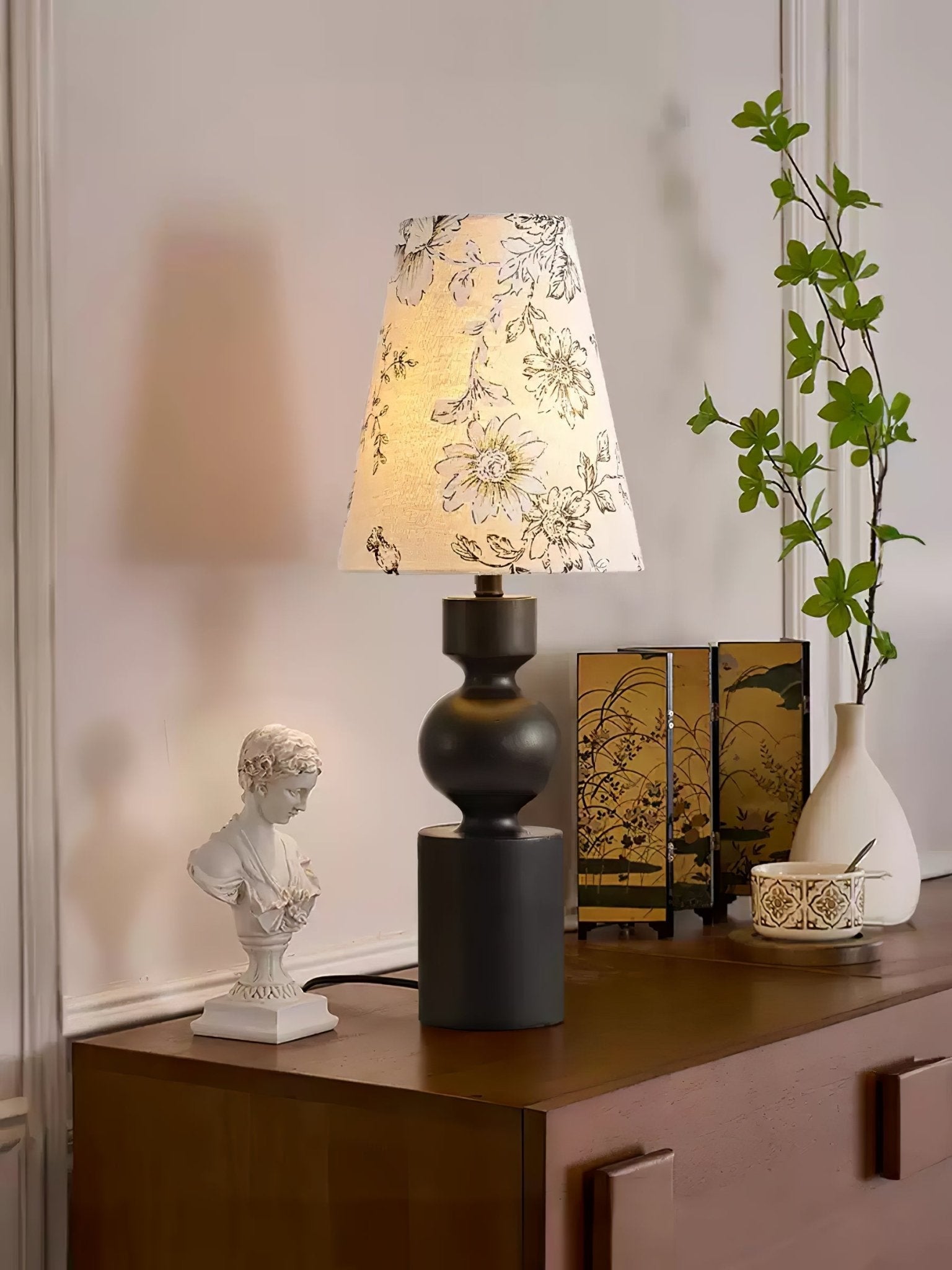 Wooden Flower Pattern Table Lamp - Blowlighting