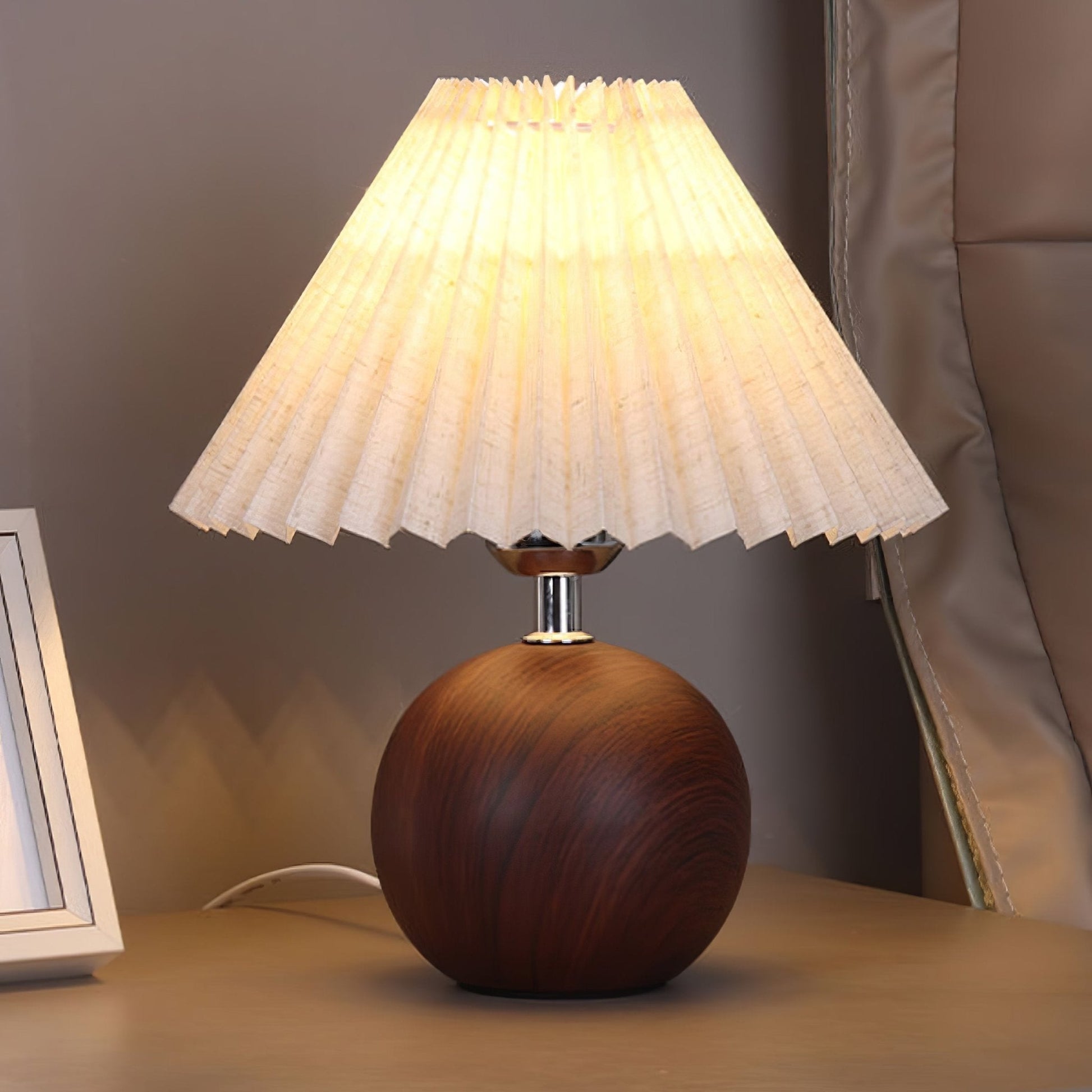 Wooden Pleated Table Lamp - Blowlighting
