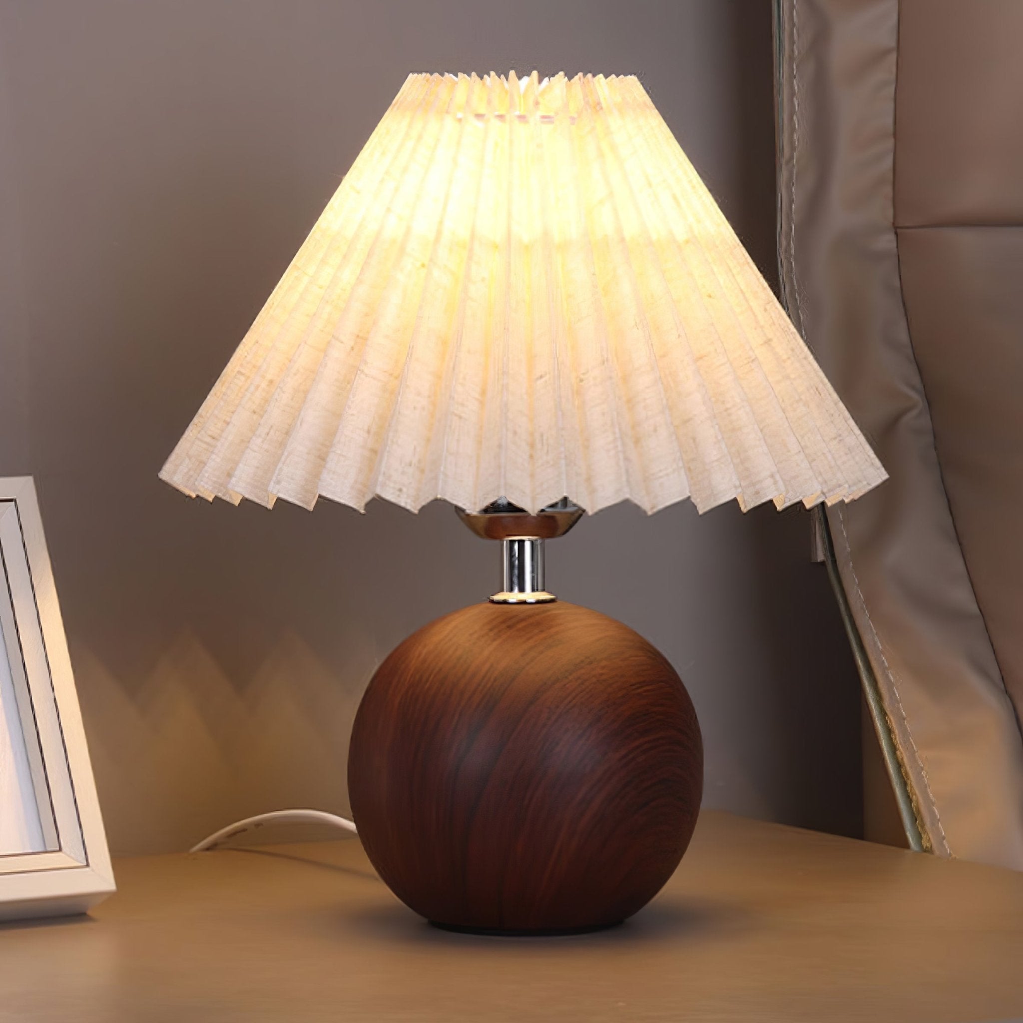 Wooden Pleated Table Lamp - Blowlighting