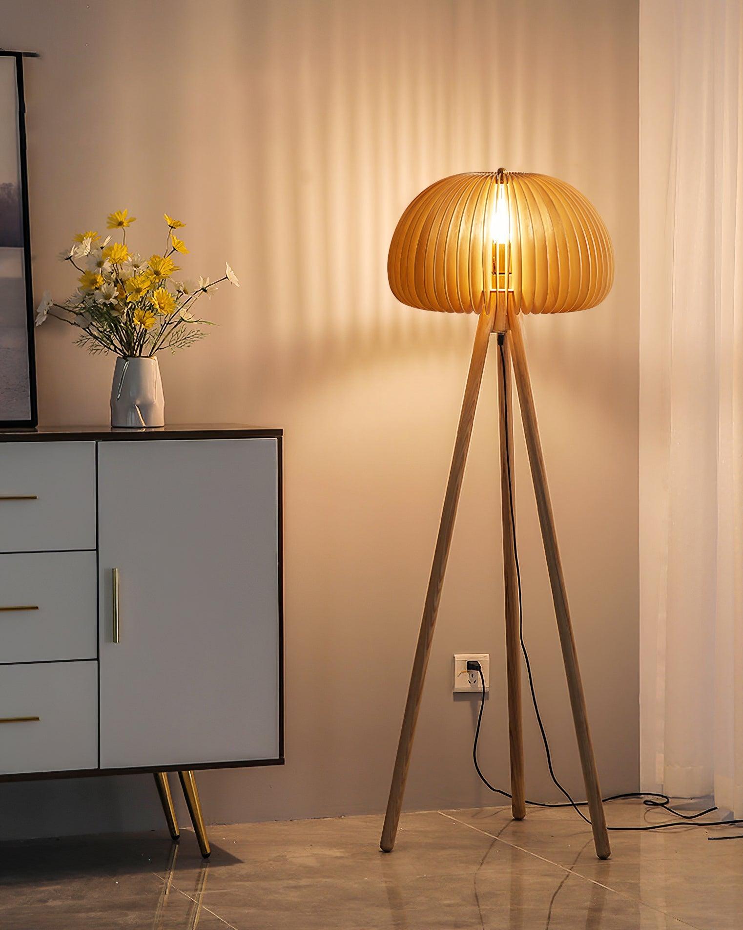 Wooden Pumpkin Floor Lamp - Blowlighting