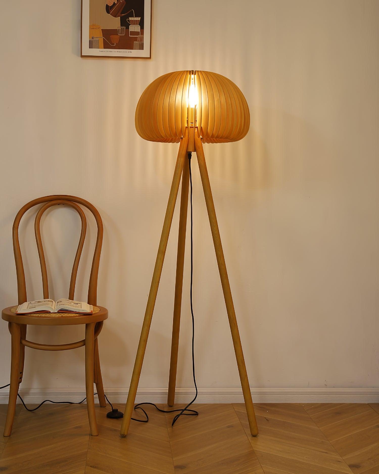 Wooden Pumpkin Floor Lamp - Blowlighting