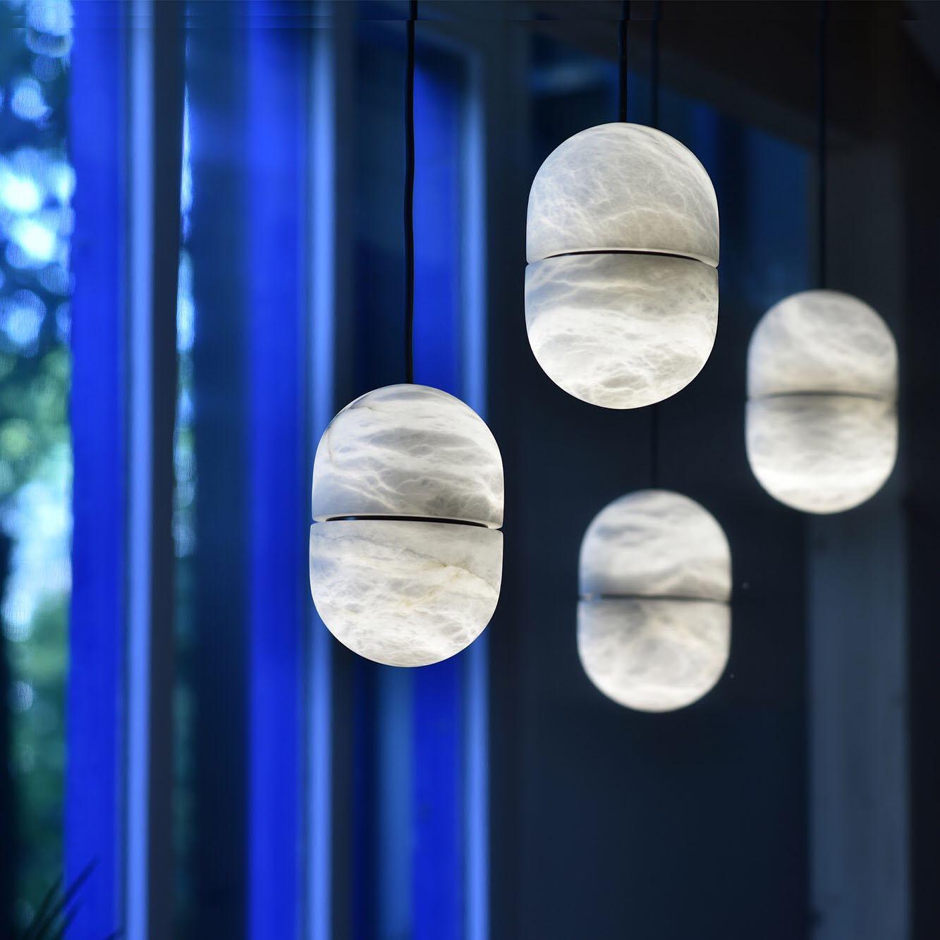 Strata Alabaster Pendant Light Capsule-shaped - Blowlighting