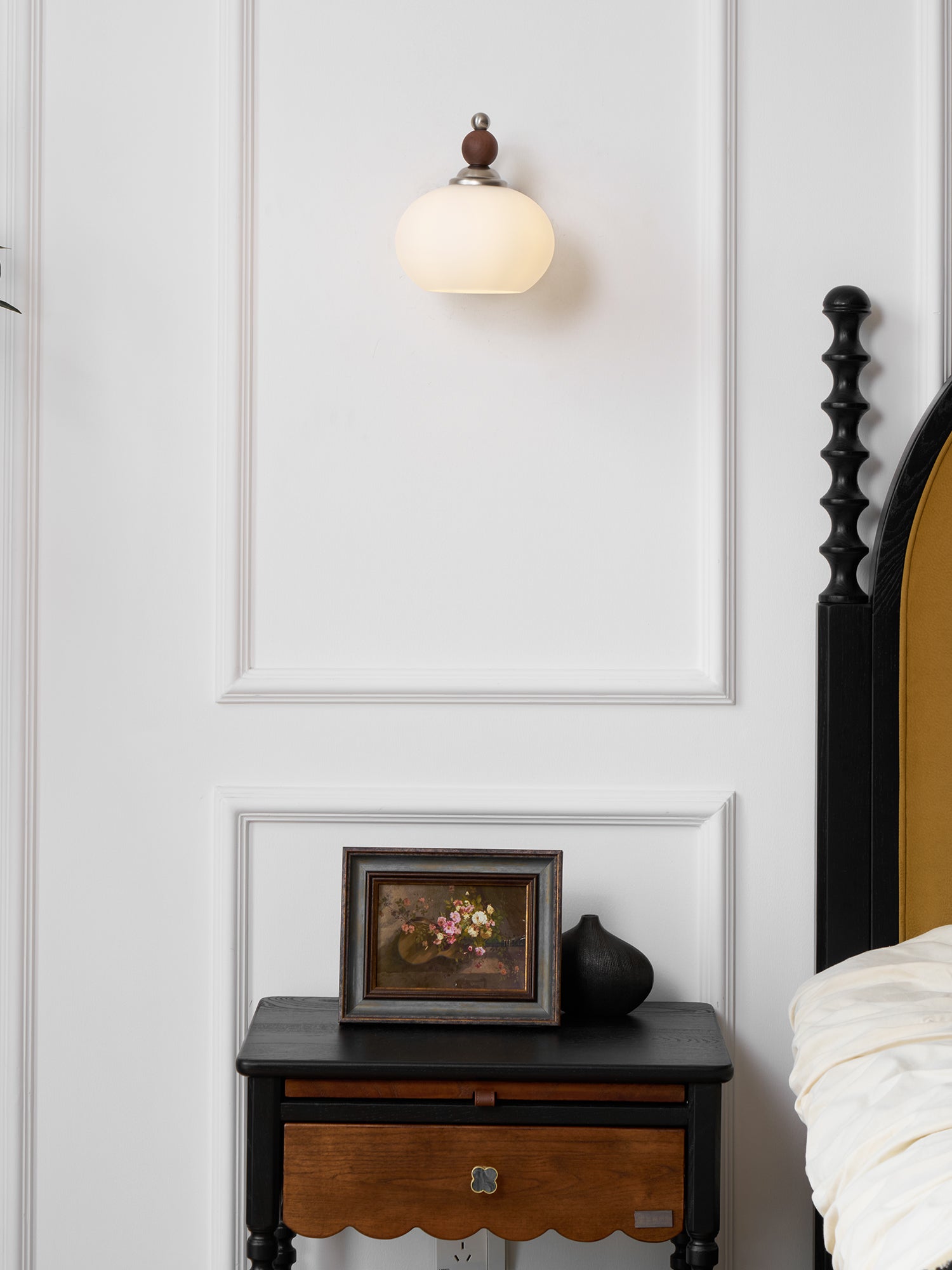 Yisi Po Wall Lamp - Blowlighting