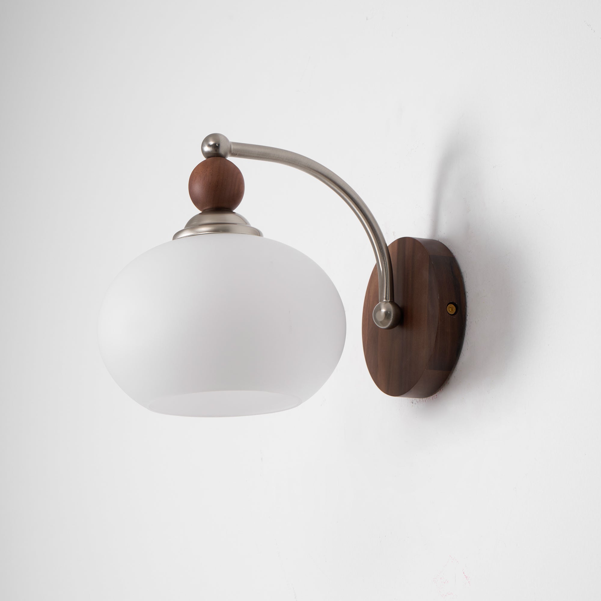 Yisi Po Wall Lamp - Blowlighting