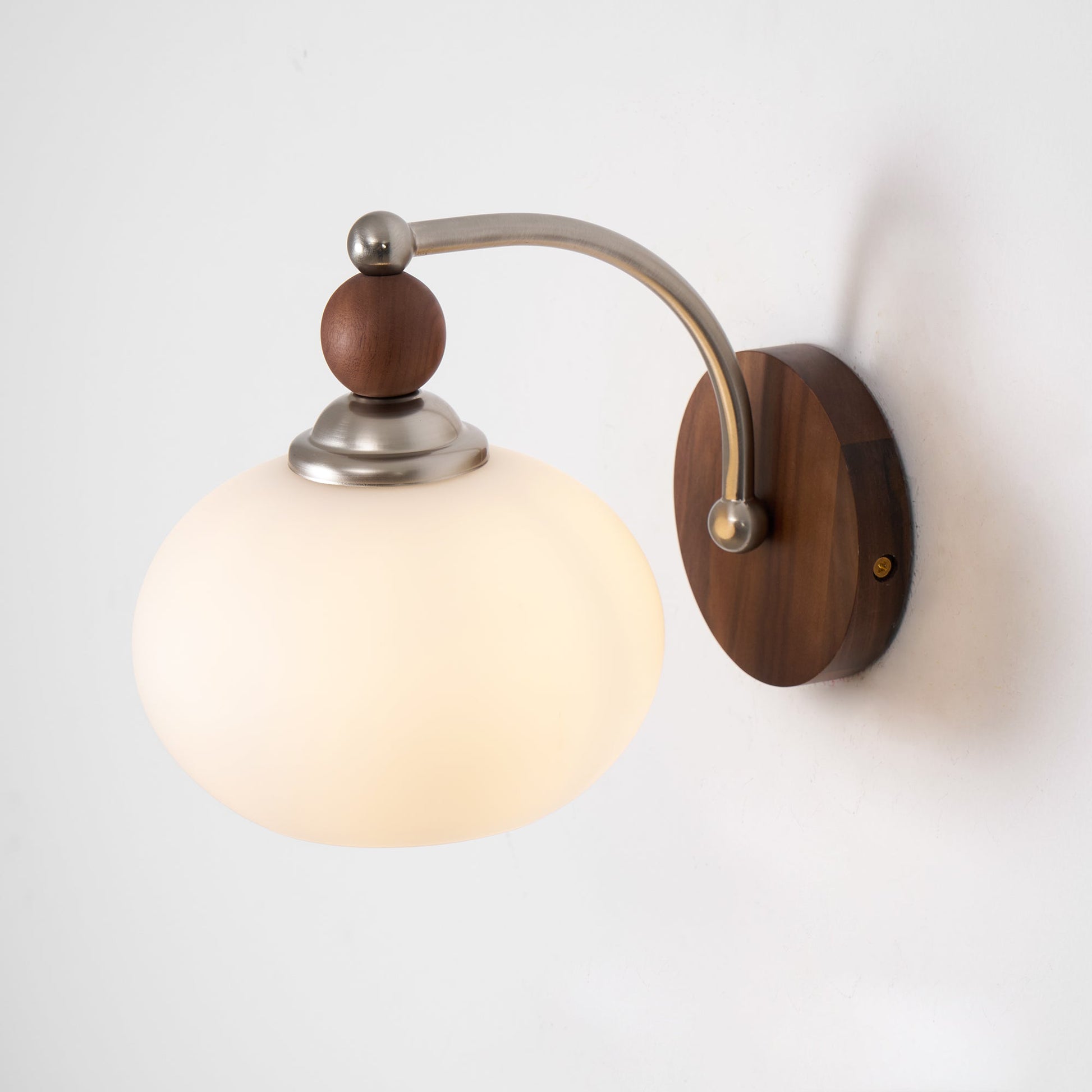 Yisi Po Wall Lamp - Blowlighting