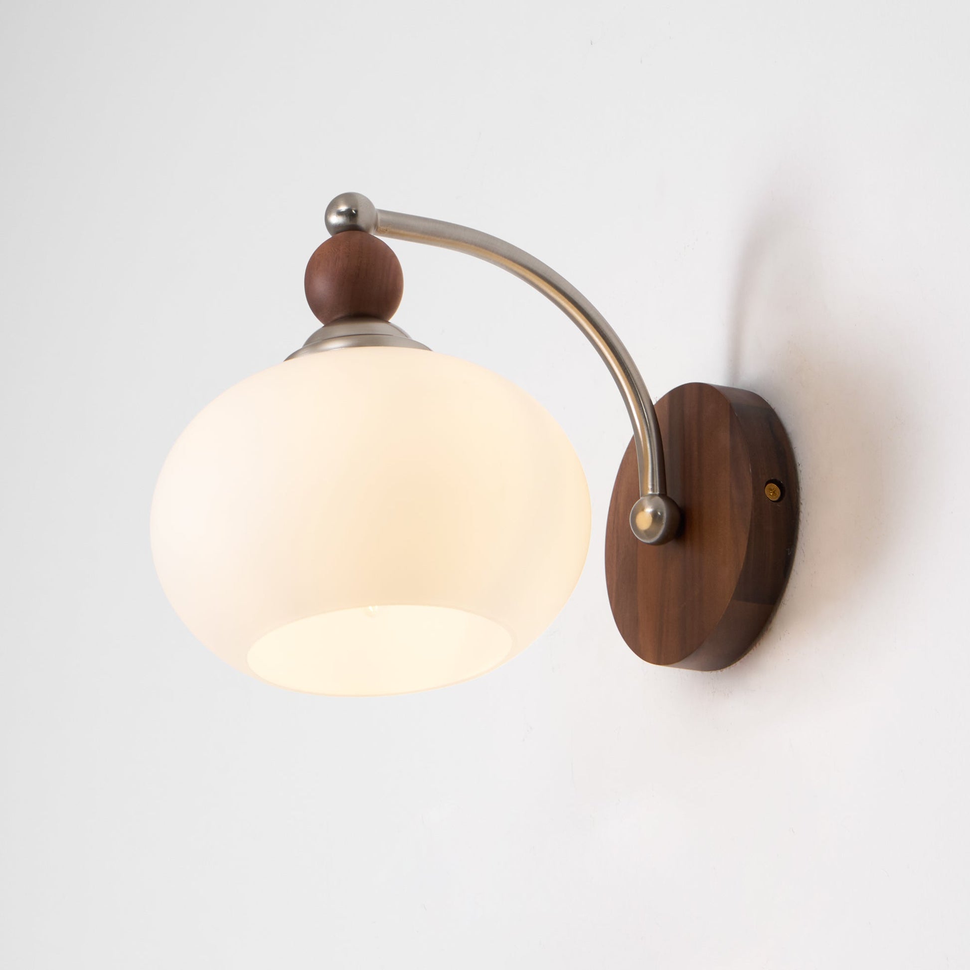 Yisi Po Wall Lamp - Blowlighting