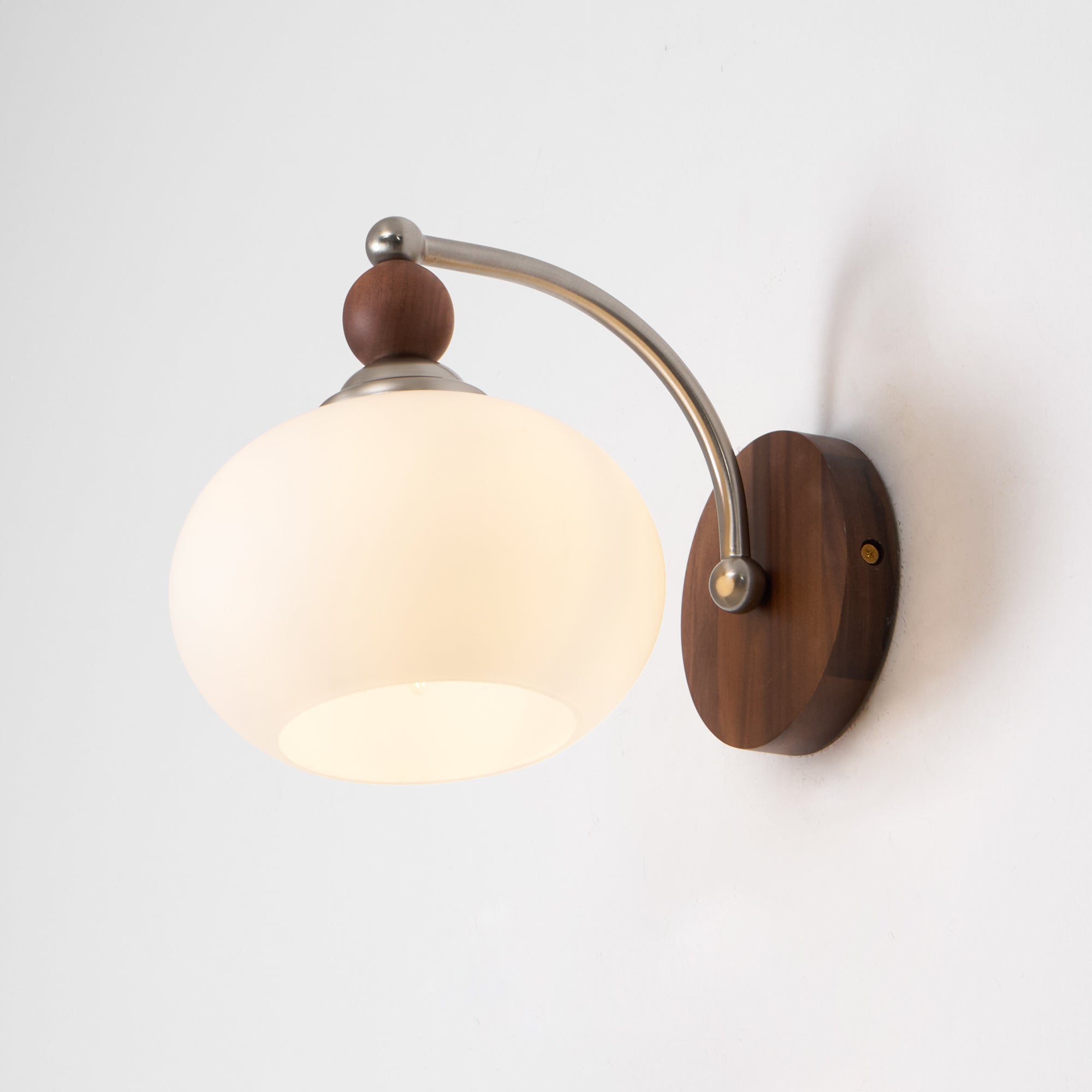 Yisi Po Wall Lamp - Blowlighting
