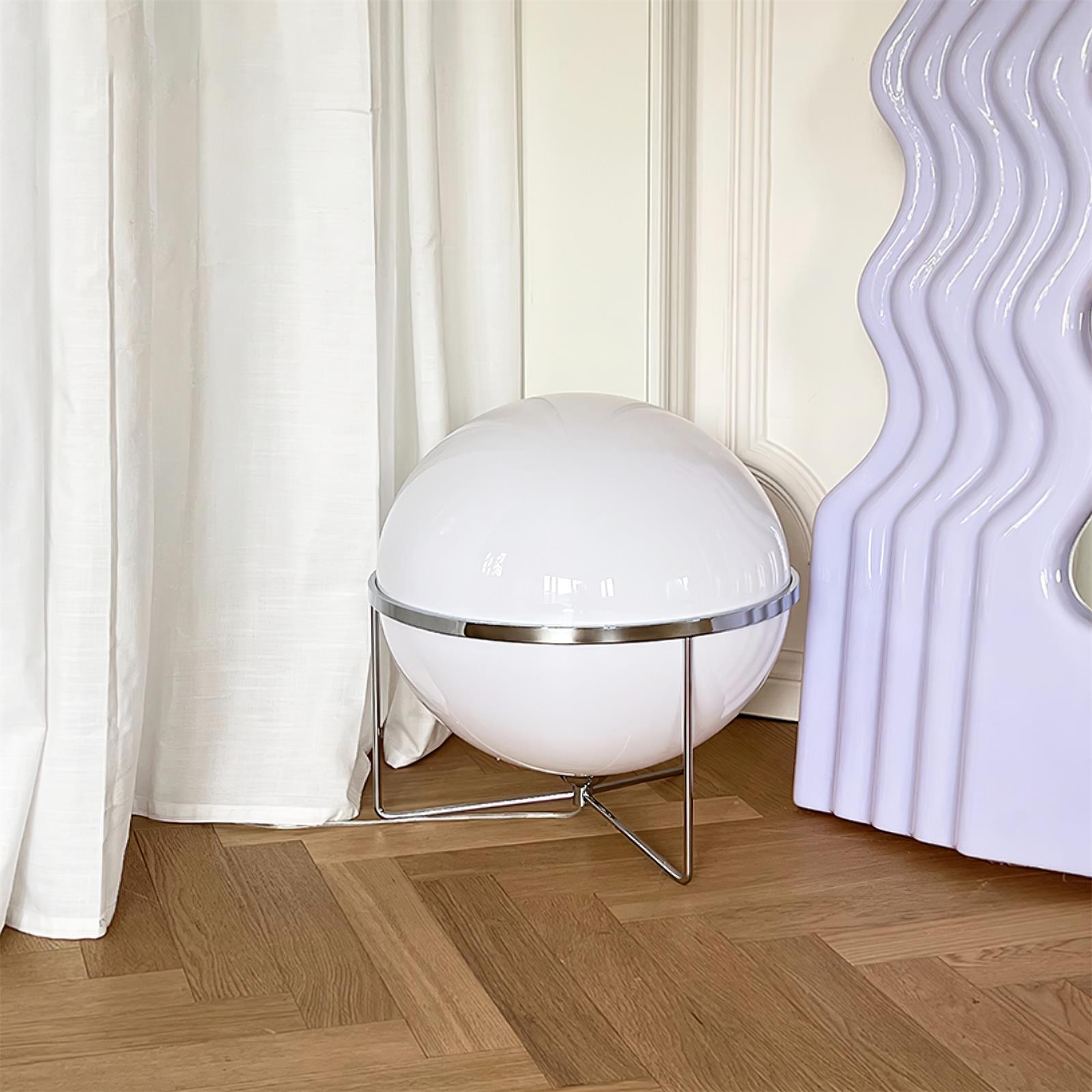 Yolk Table Lamp - Blowlighting