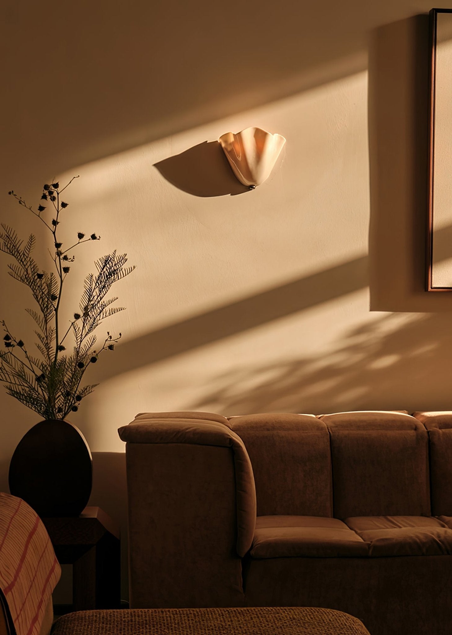 Petalia Wall Light - Blowlighting