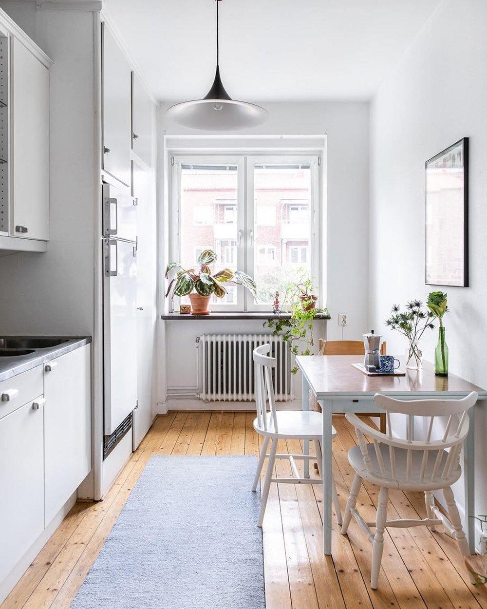 Semi Pendant Light - Blowlighting