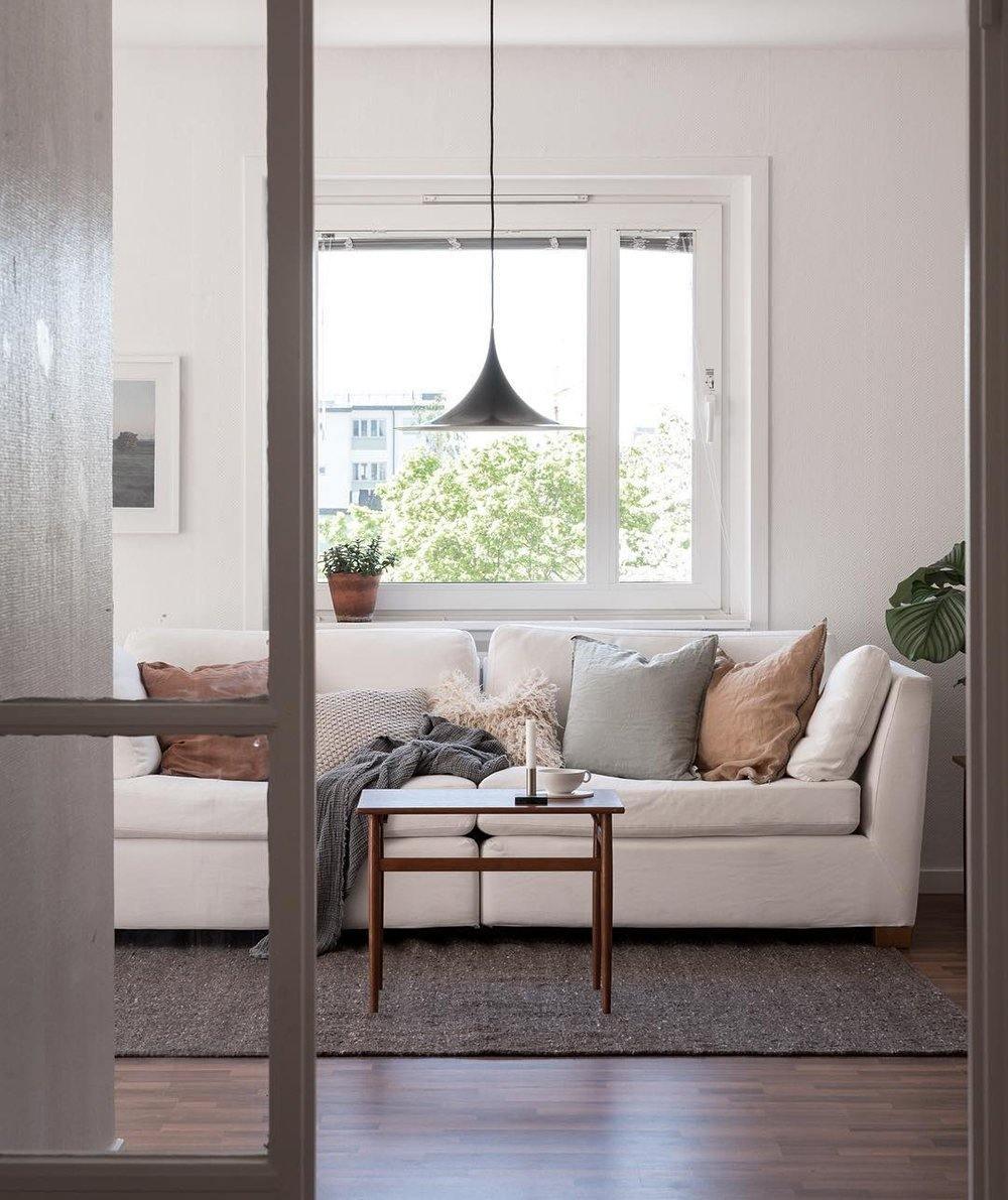 Semi Pendant Light - Blowlighting