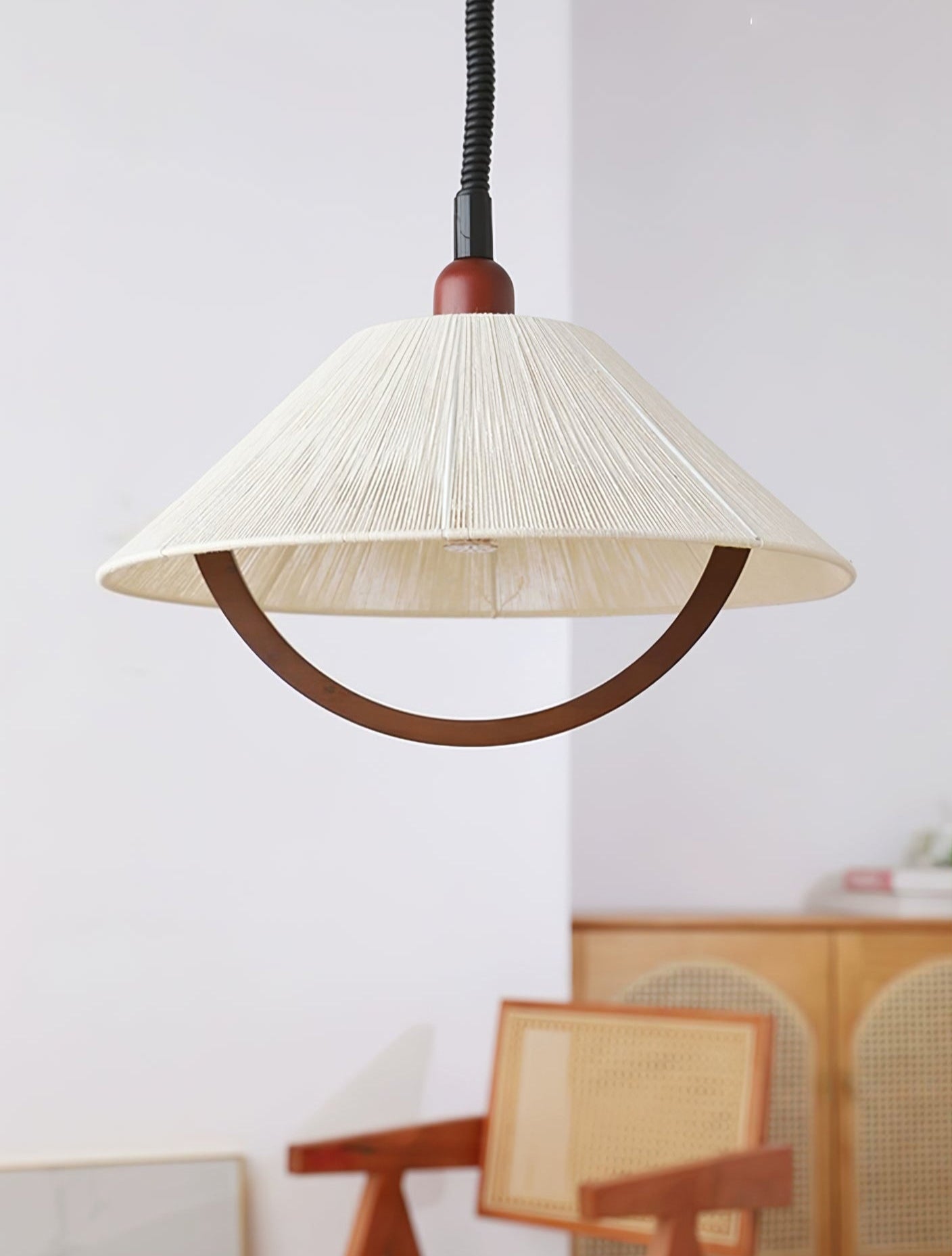 Eleanor Minimalist Metal Pendant Light - Blowlighting
