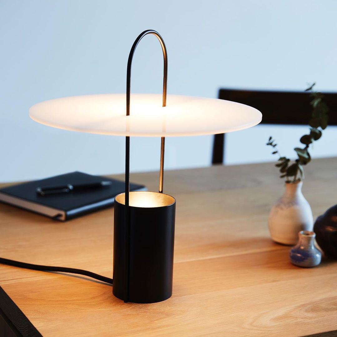 Nomade Table Lamp - Blowlighting